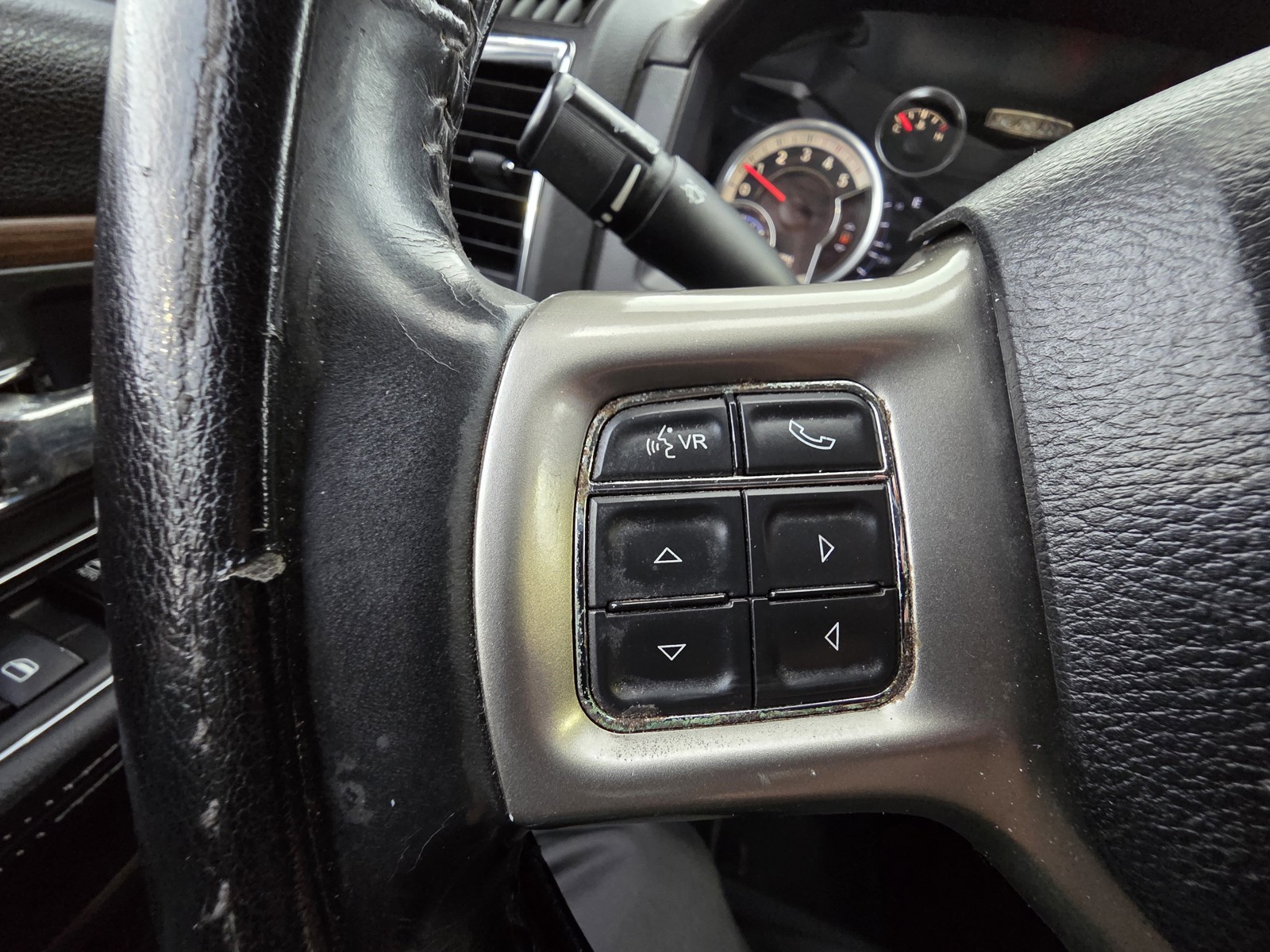 Used 2015 Black Ram Laramie image 21