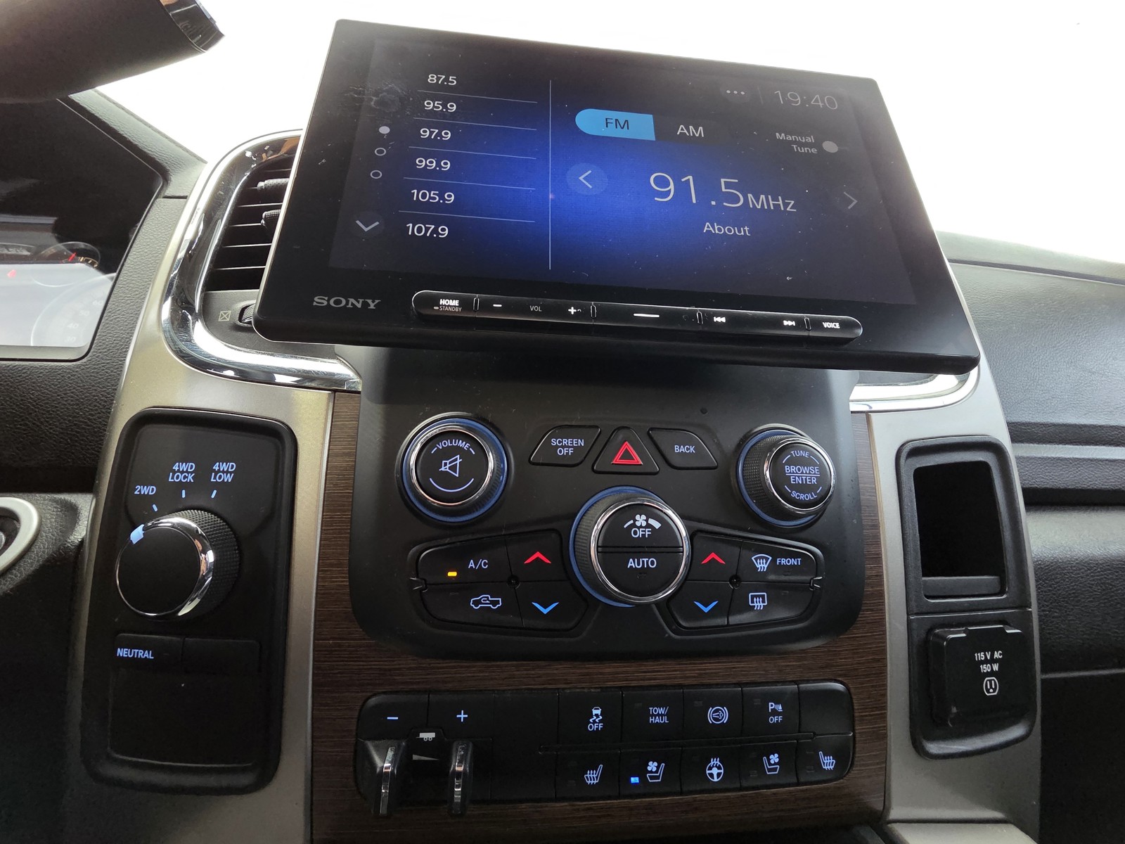 Used 2015 Black Ram Laramie image 17