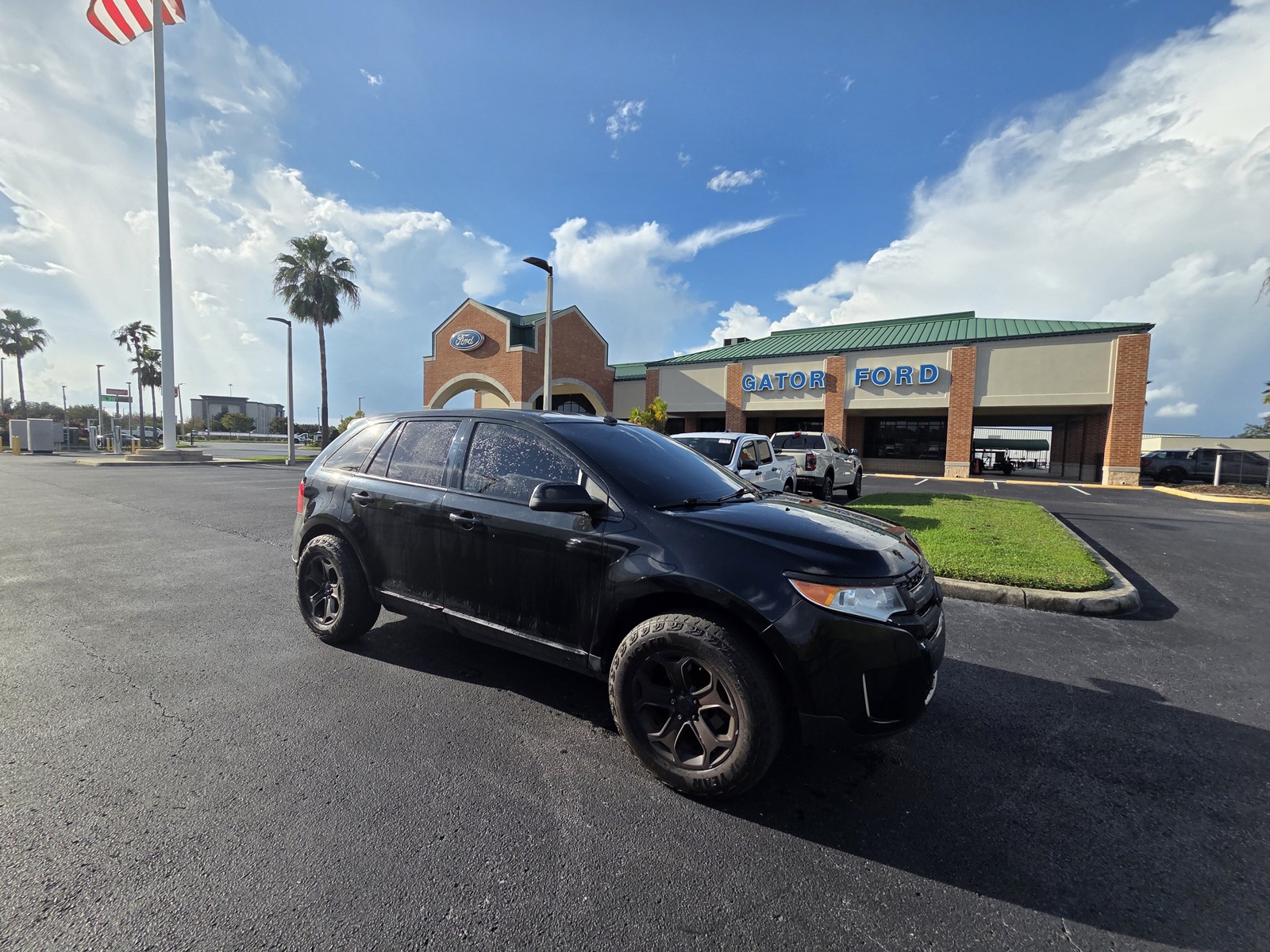 Used 2013 Black Ford SEL image 2
