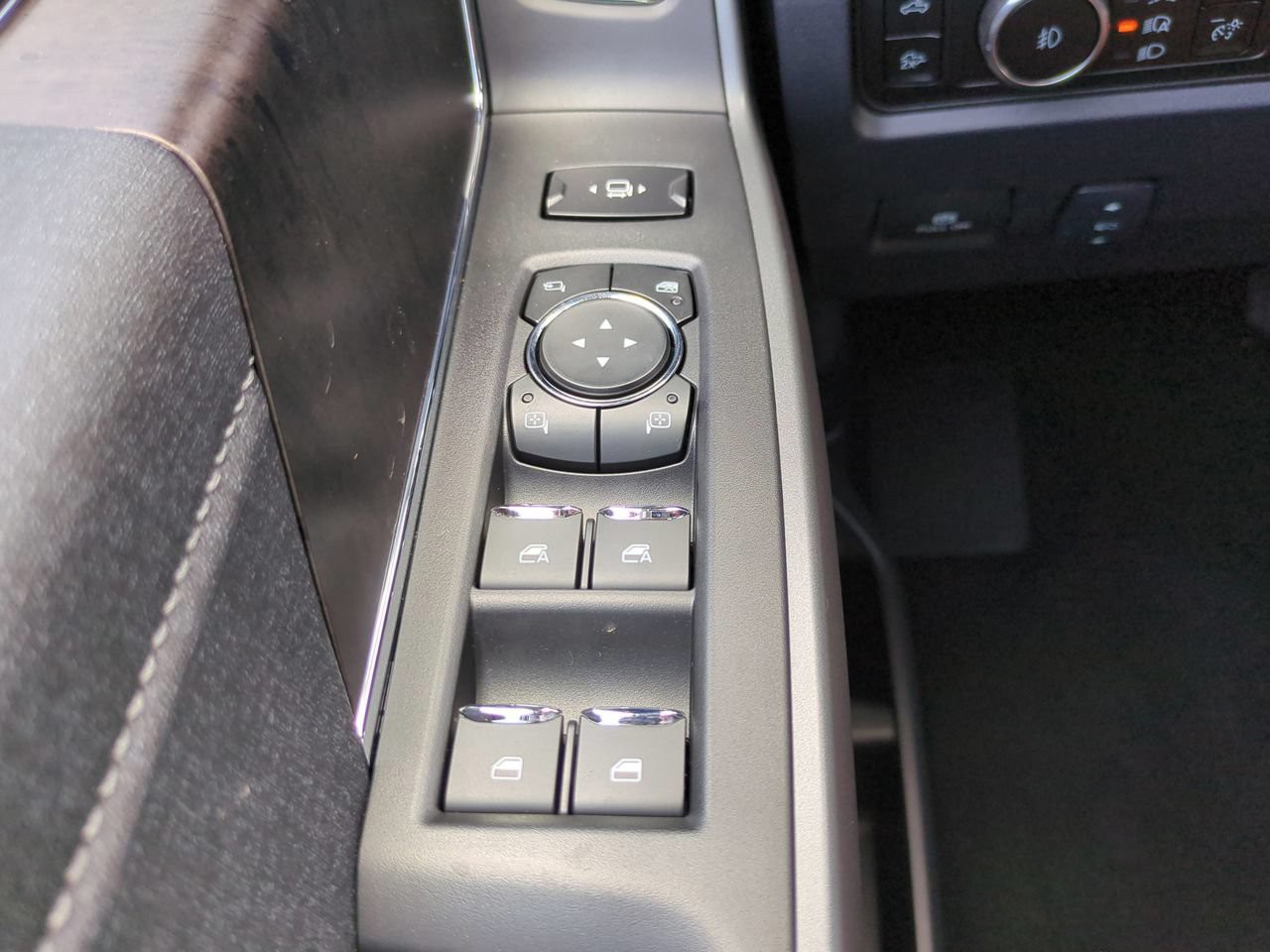 New 2026 White Ford Lariat image 26