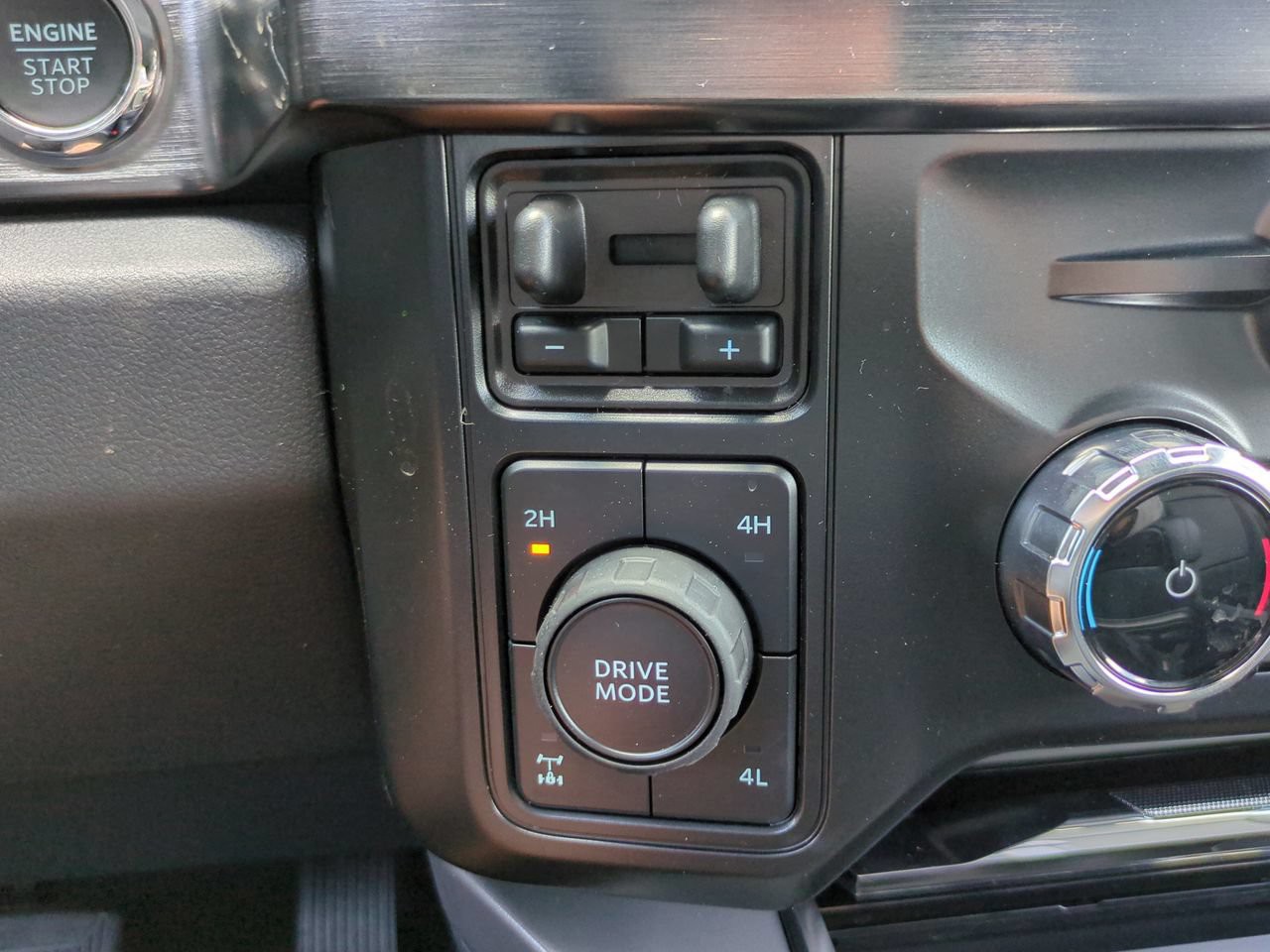 New 2026 White Ford Lariat image 25