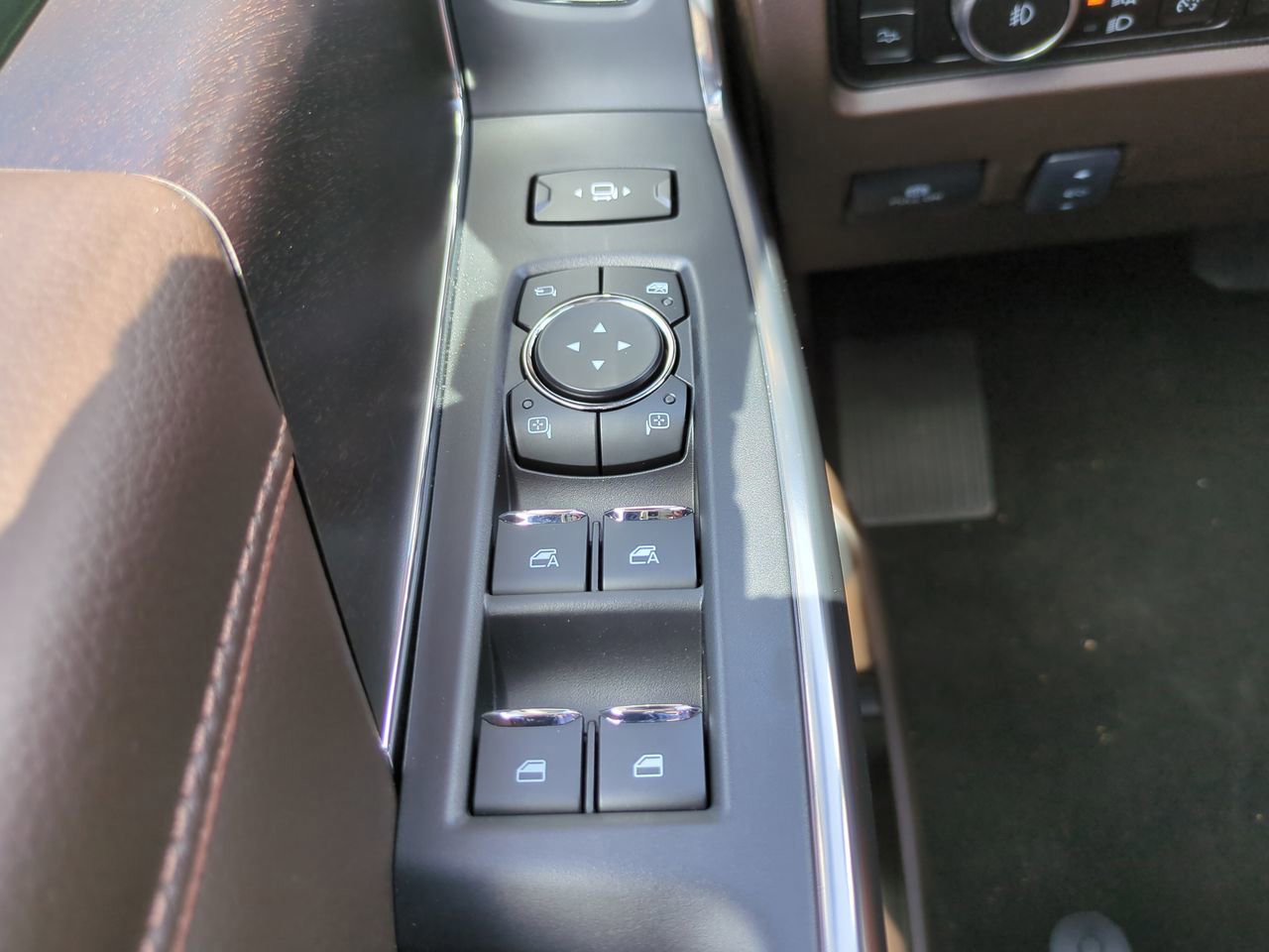 New 2026 Gray Ford King Ranch image 26