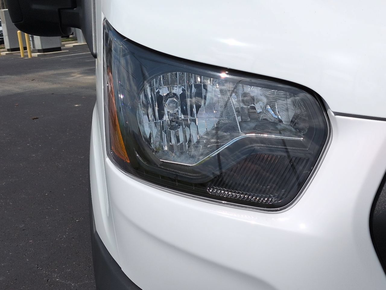 New 2027 White Ford Base image 10