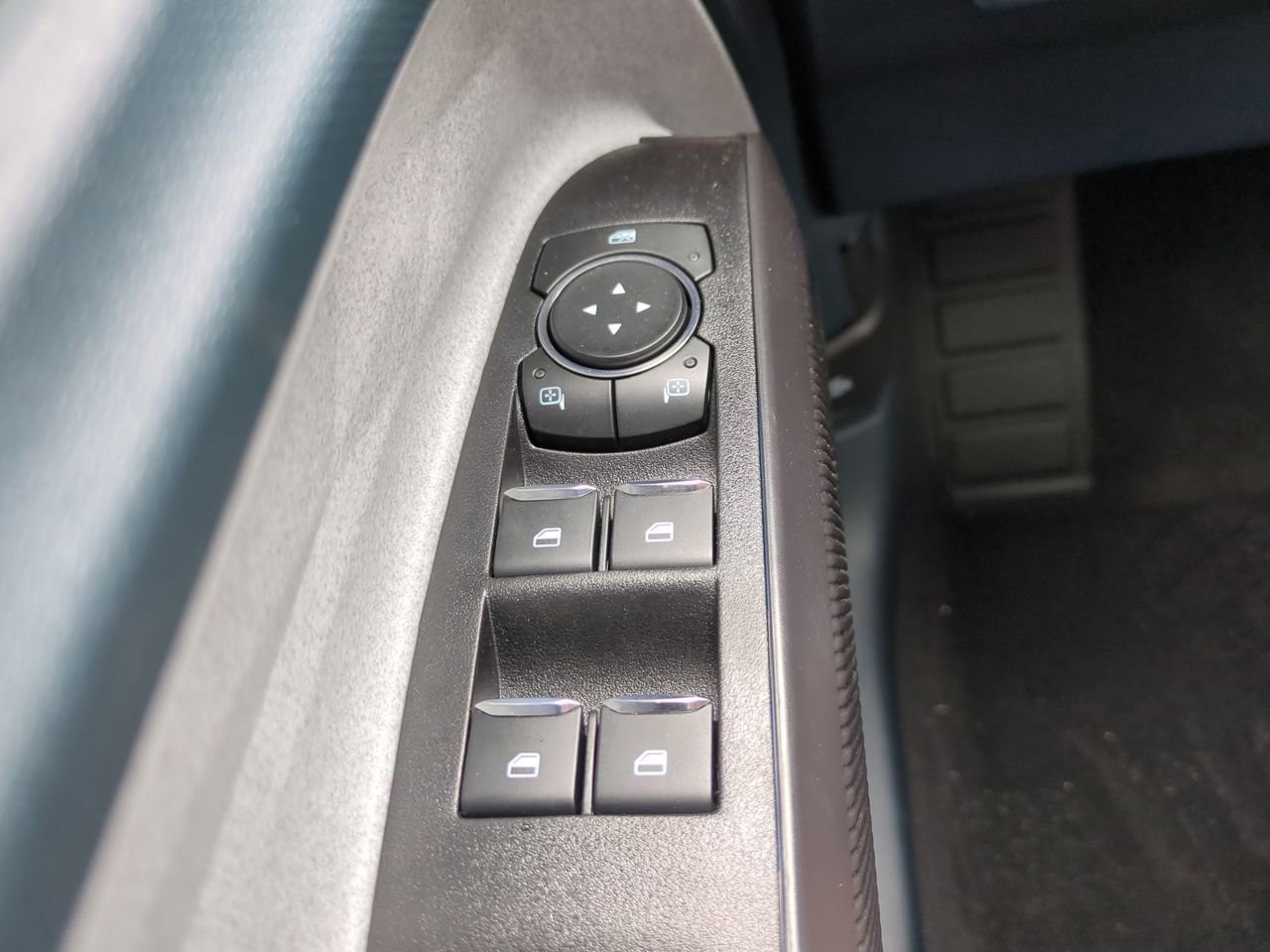 New 2026 White Ford XLT image 21