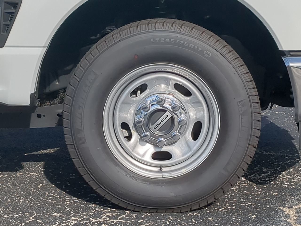 2025 Ford F-250 Super Duty XL - Photo 11