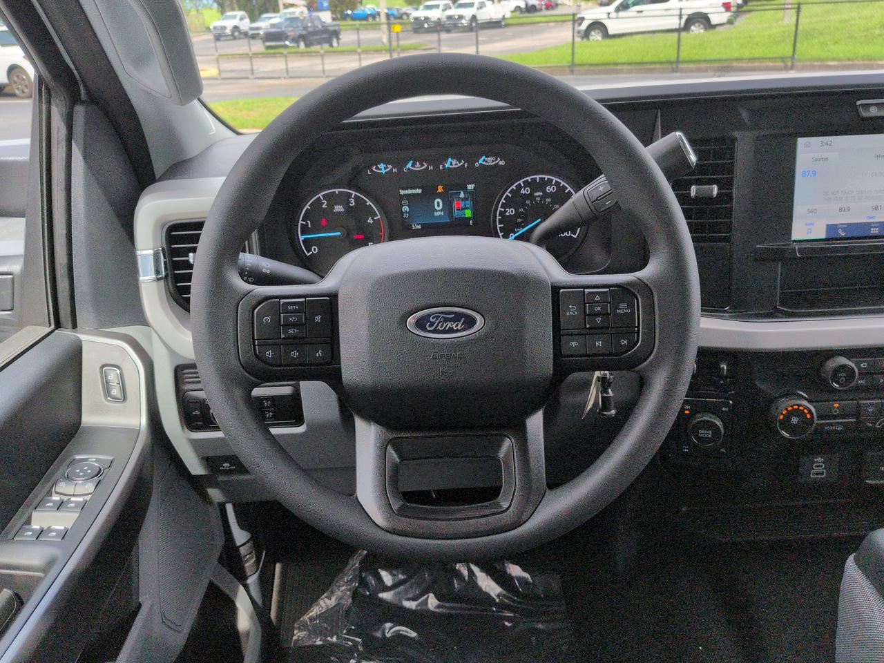 New 2026 White Ford XL image 15