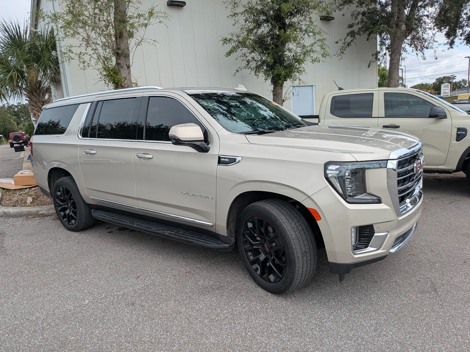 Certified Used 2023 Beige GMC SLT image 2