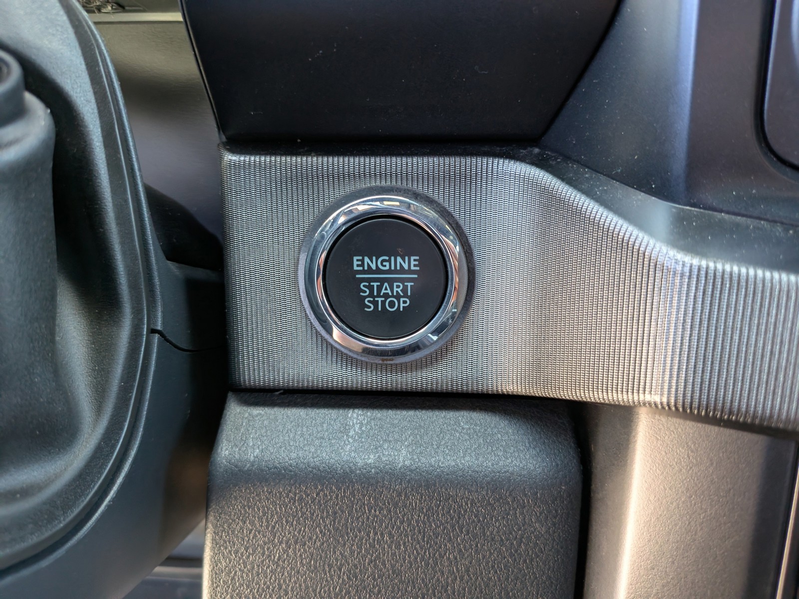Used 2024 White Ford Platinum image 25