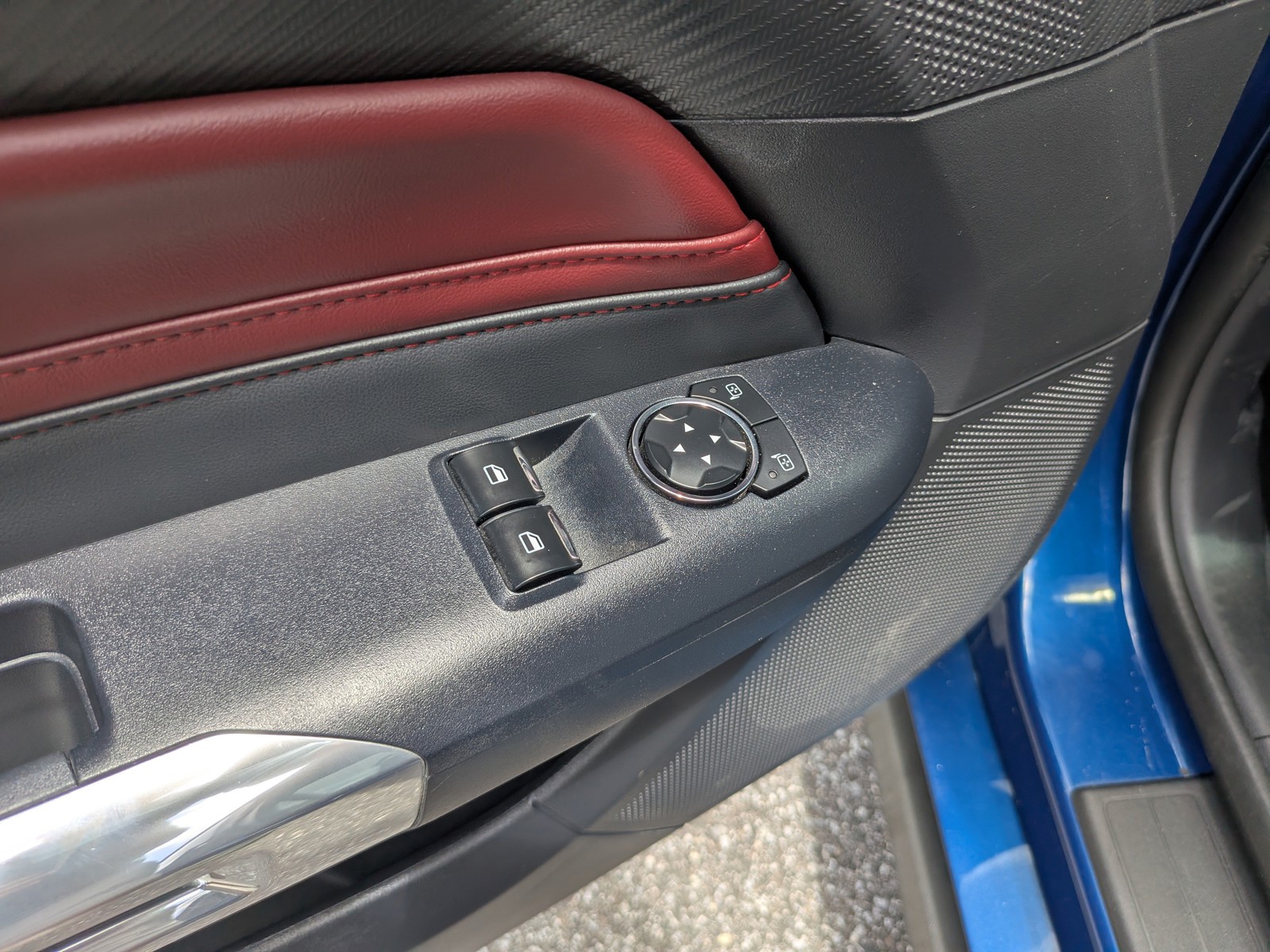 Certified Used 2024 Blue Ford GT Premium image 15
