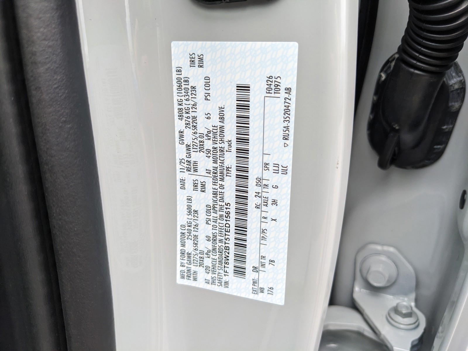 New 2026 White Ford Platinum image 37