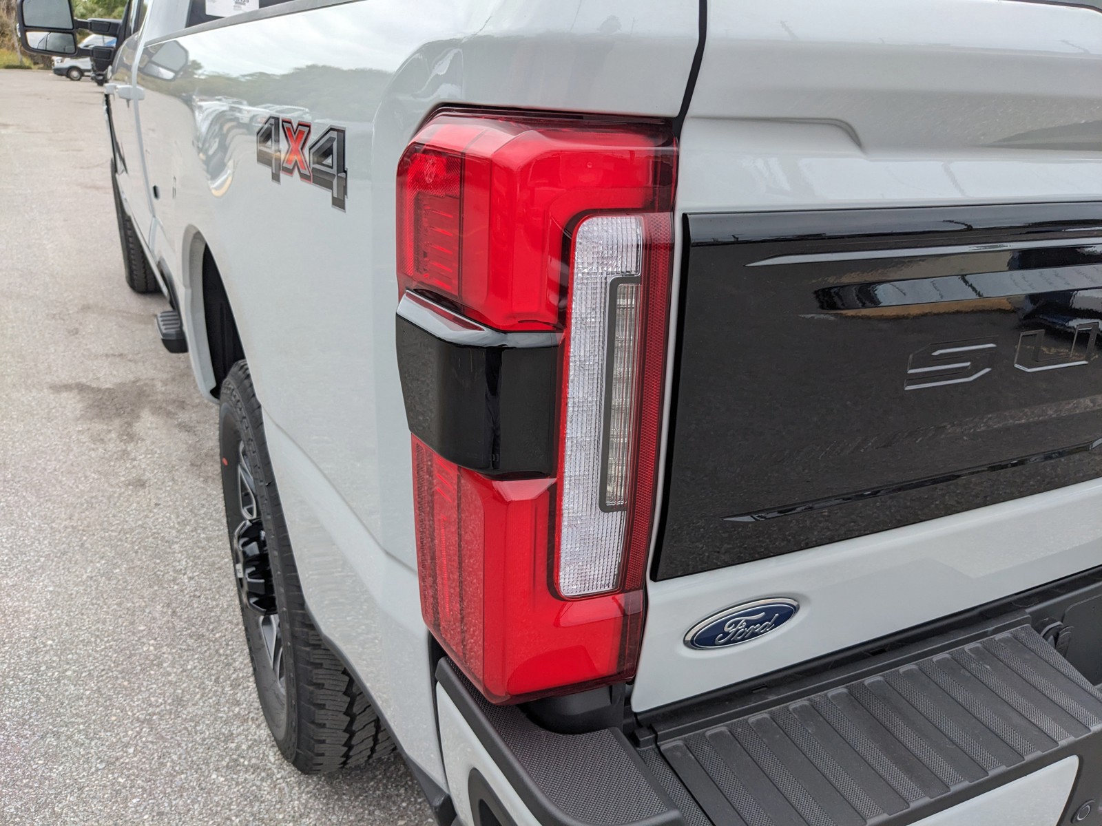 New 2026 White Ford Platinum image 13