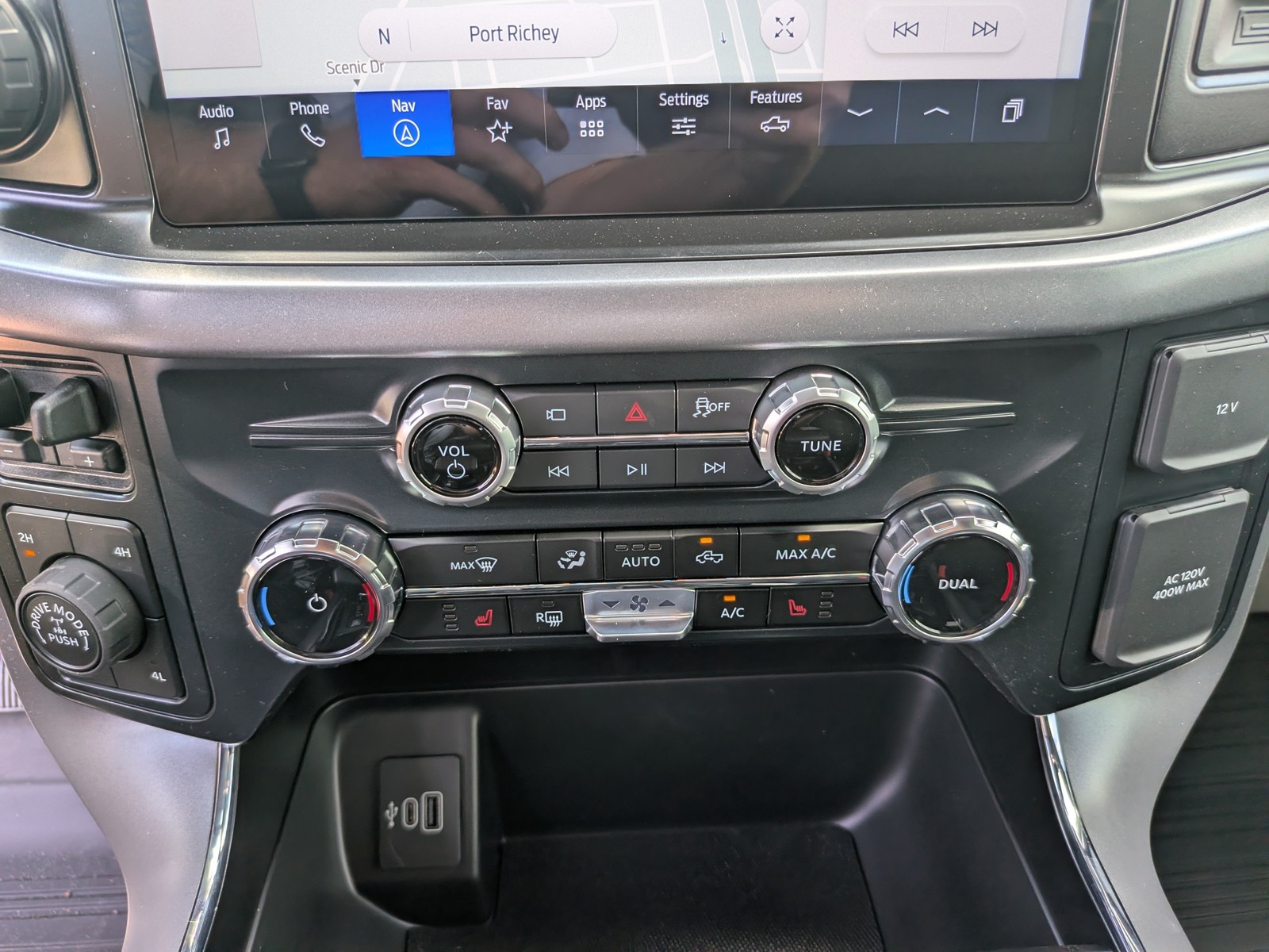 New 2026 Black Ford XLT image 23