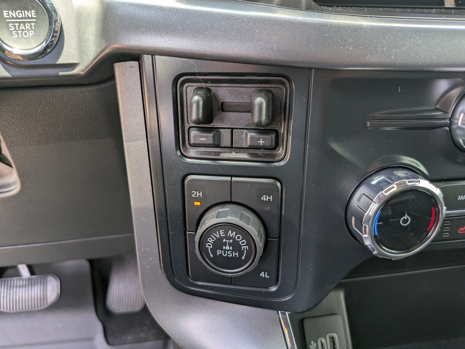 New 2026 Black Ford XLT image 25