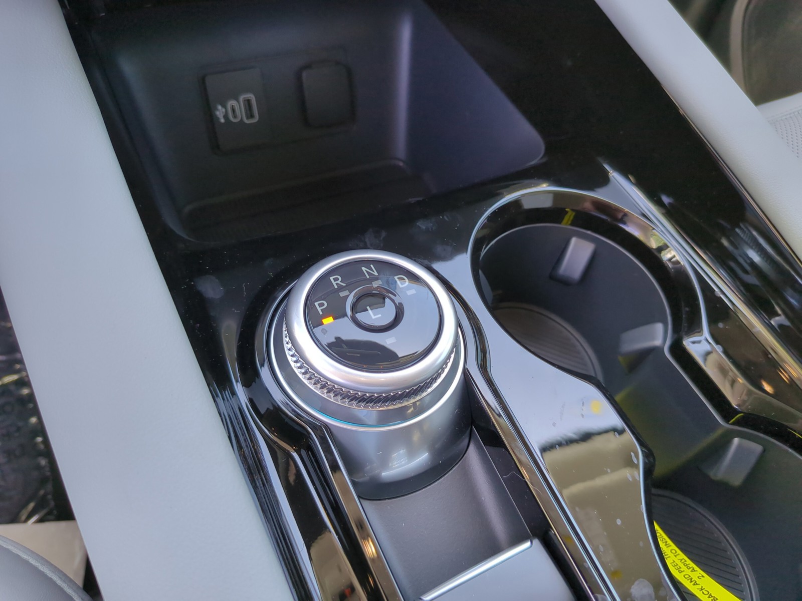 New 2026 White Ford Platinum image 25