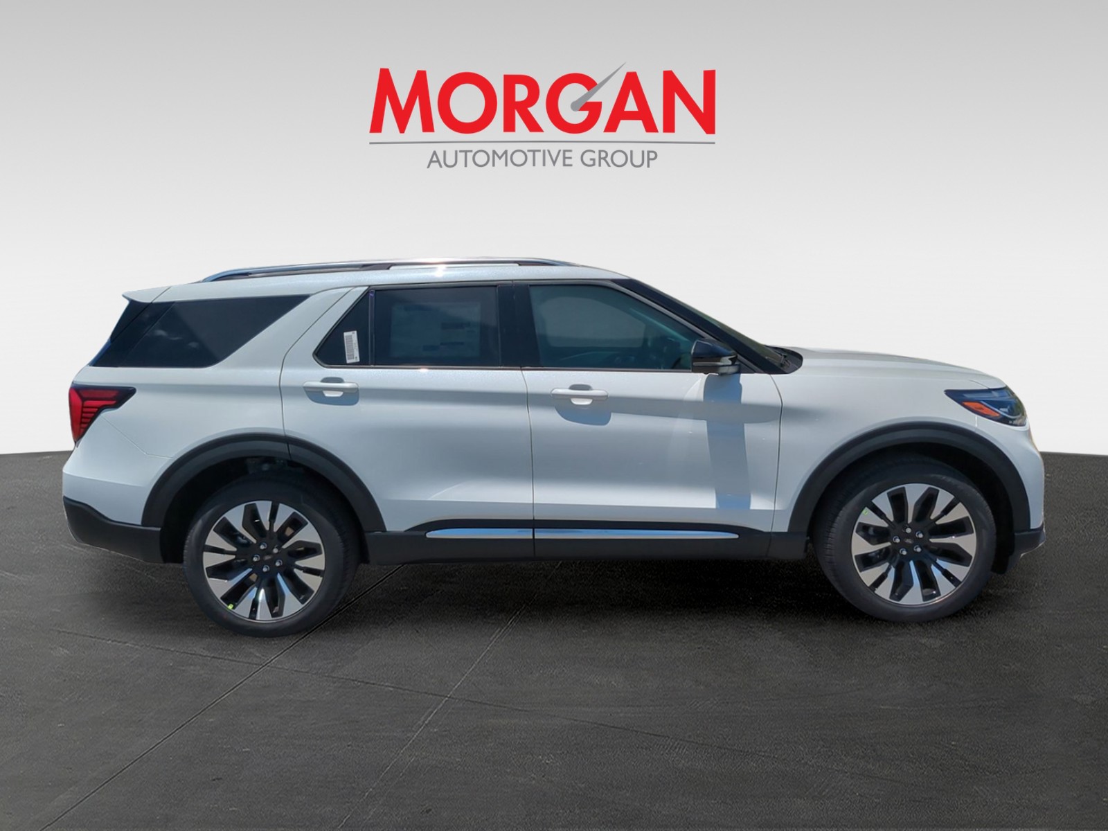 New 2026 White Ford Platinum image 8