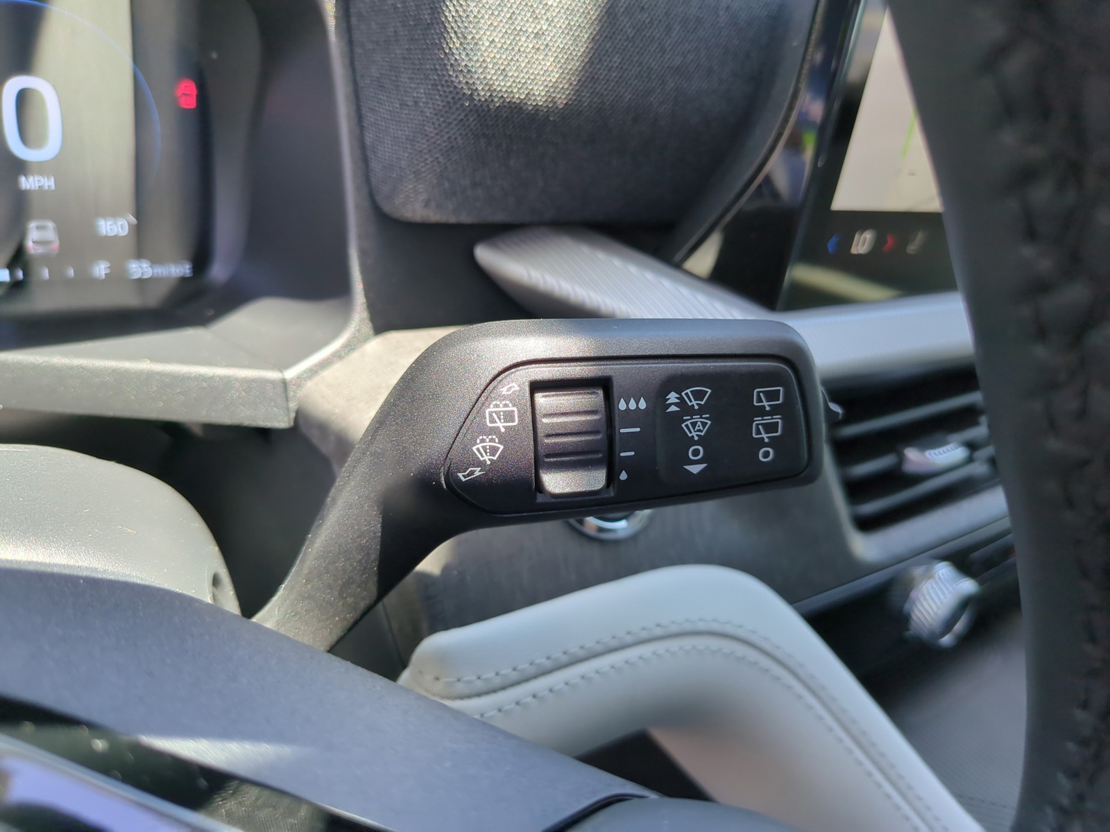 New 2026 White Ford Platinum image 32