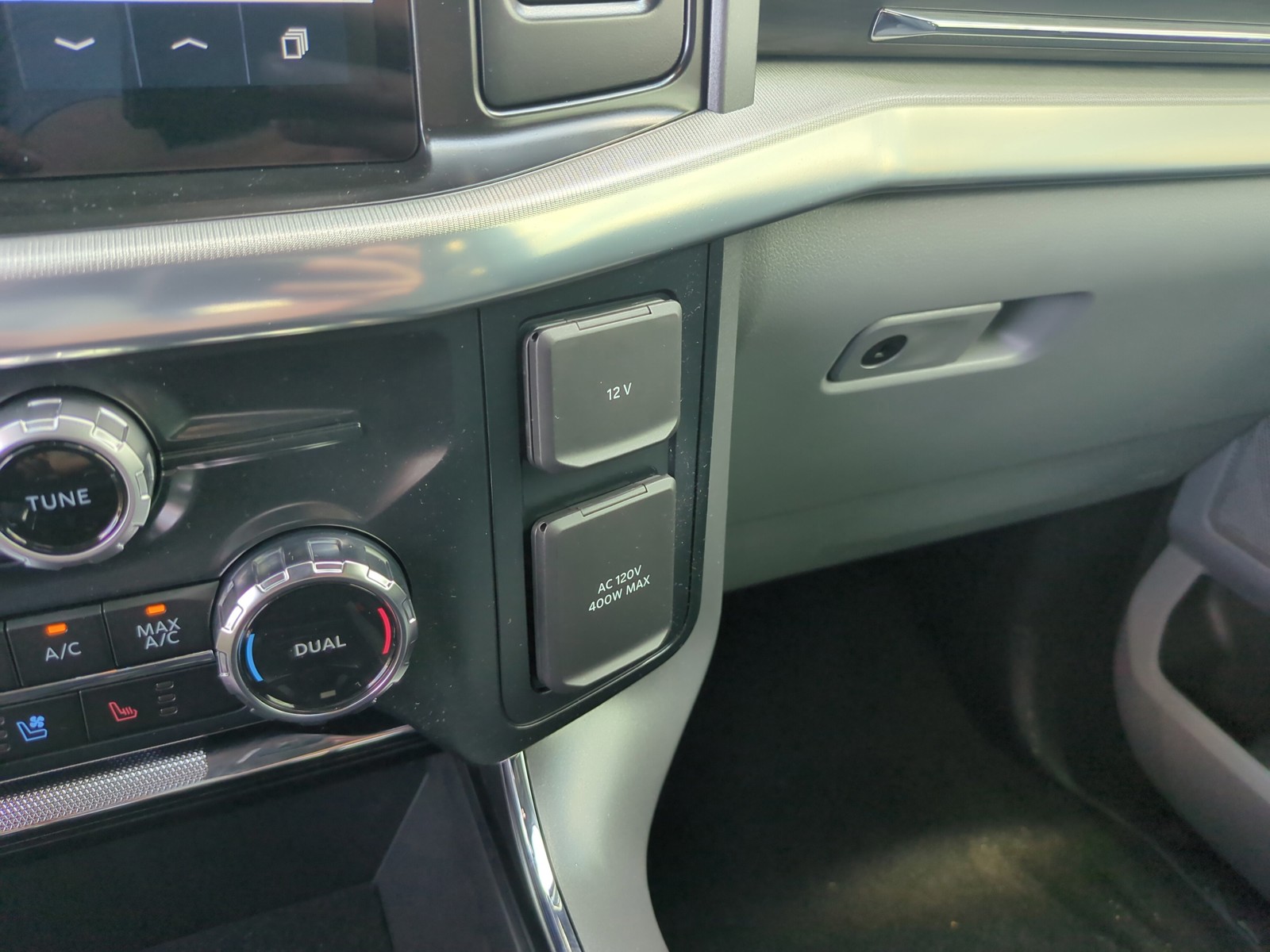New 2026 Black Ford Lariat image 25