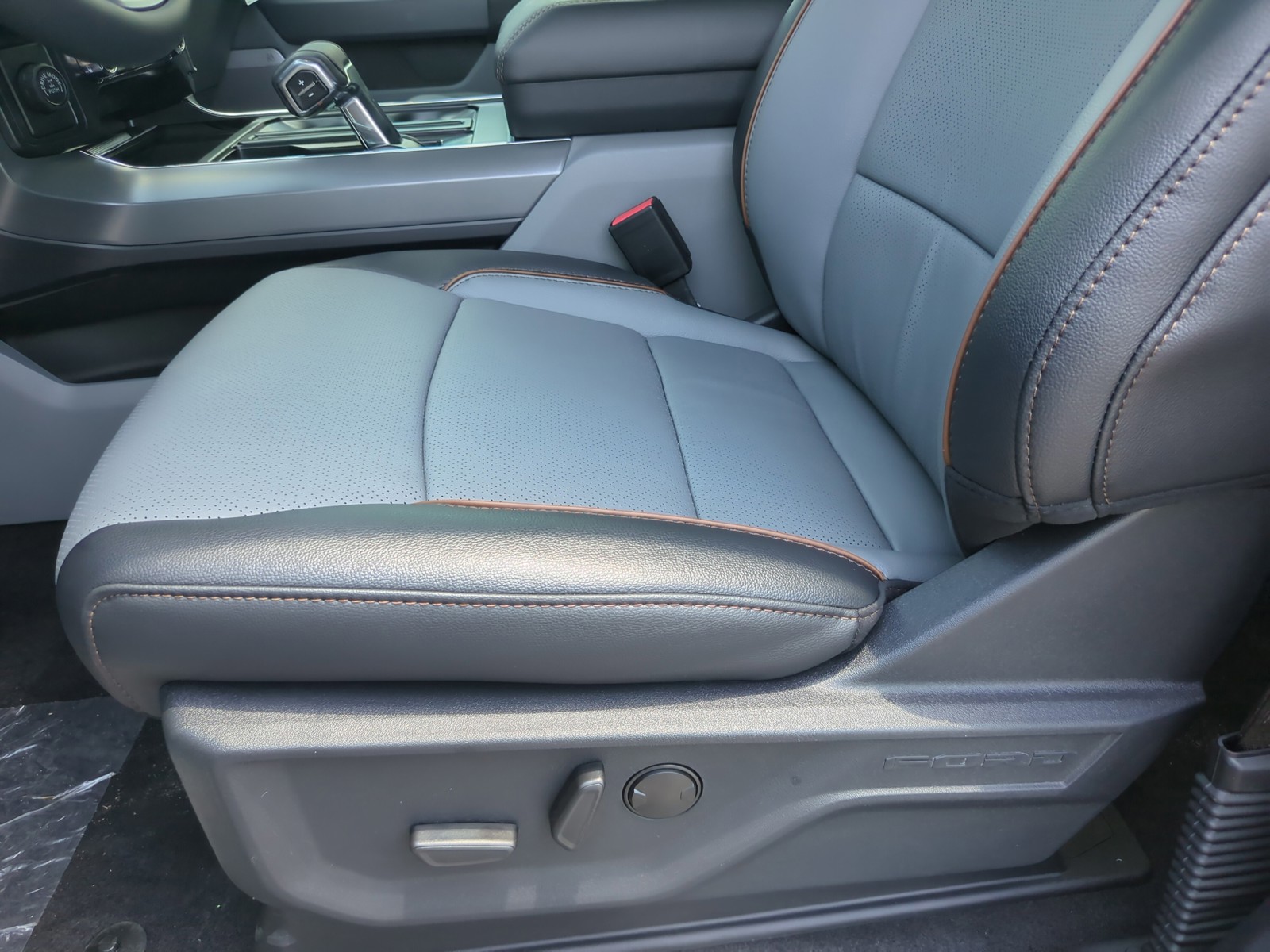 New 2026 Black Ford Lariat image 20