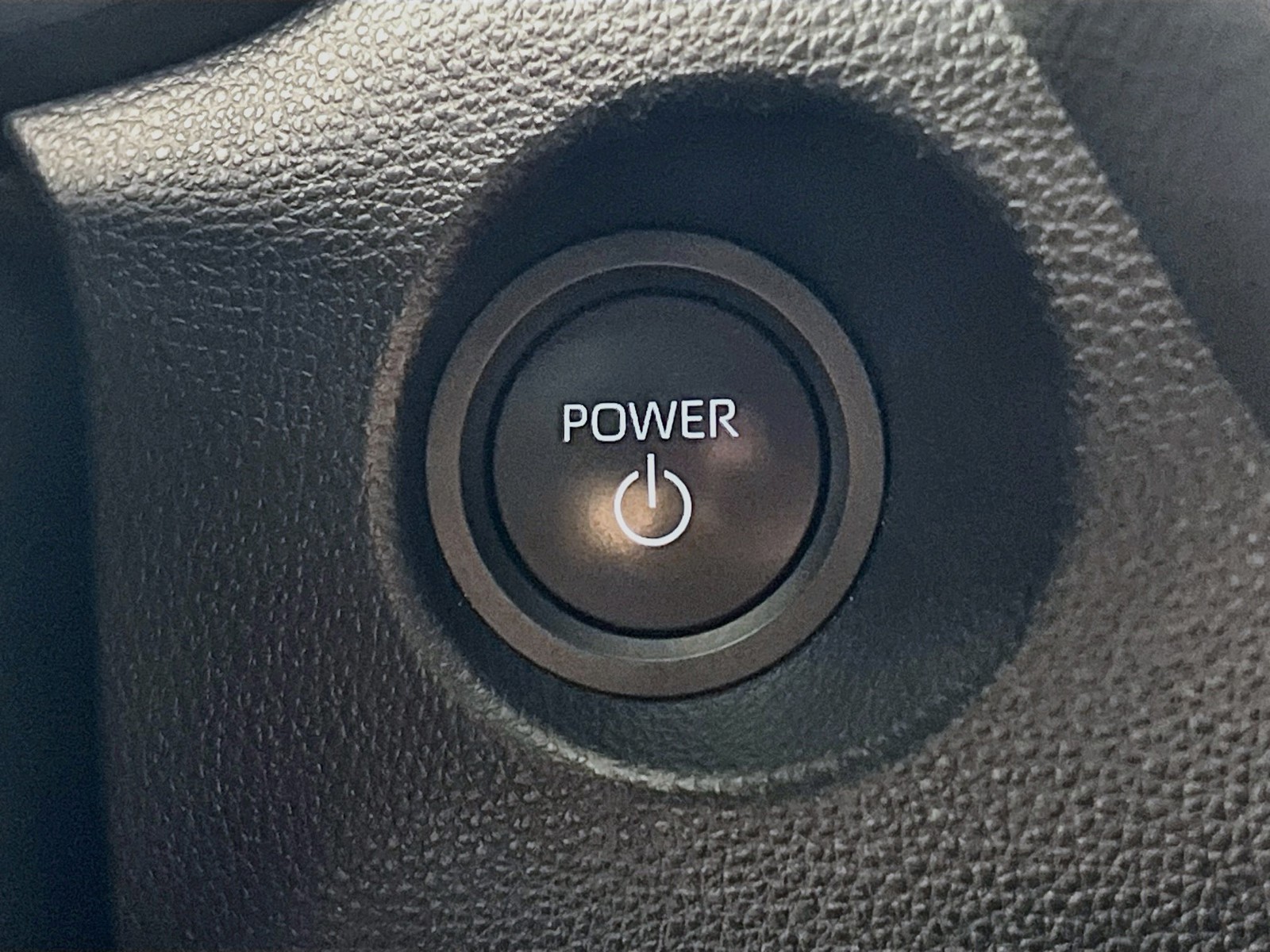 Used 2024  Toyota Hybrid XSE image 19