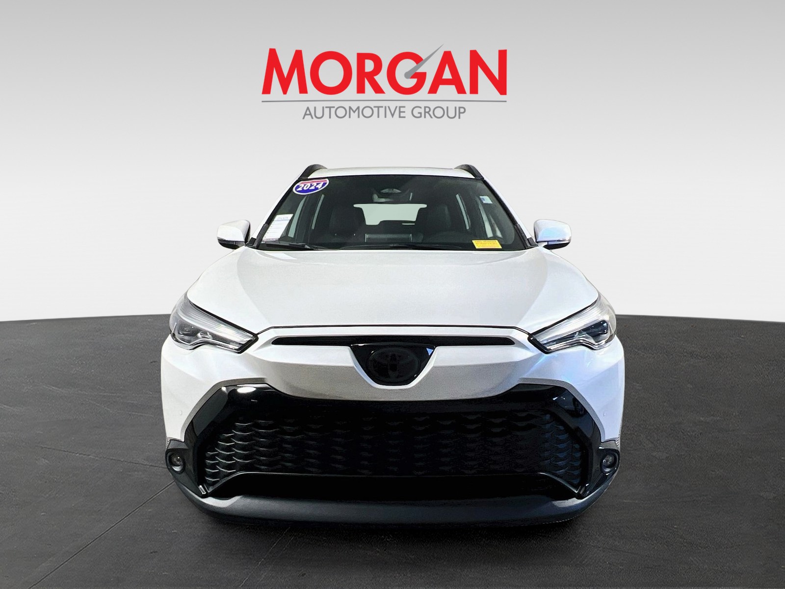 Used 2024  Toyota Hybrid XSE image 3