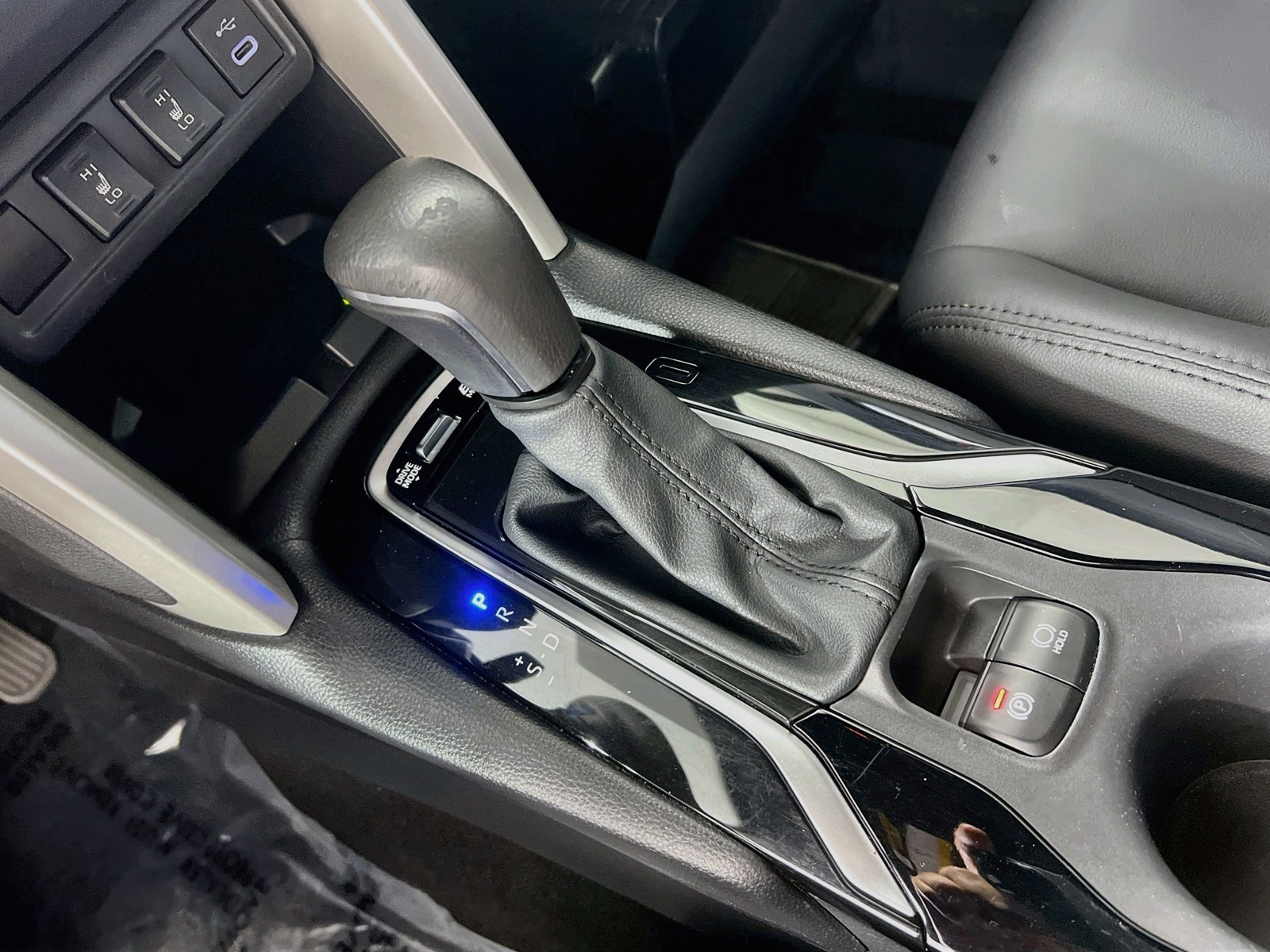 Used 2024  Toyota Hybrid XSE image 24