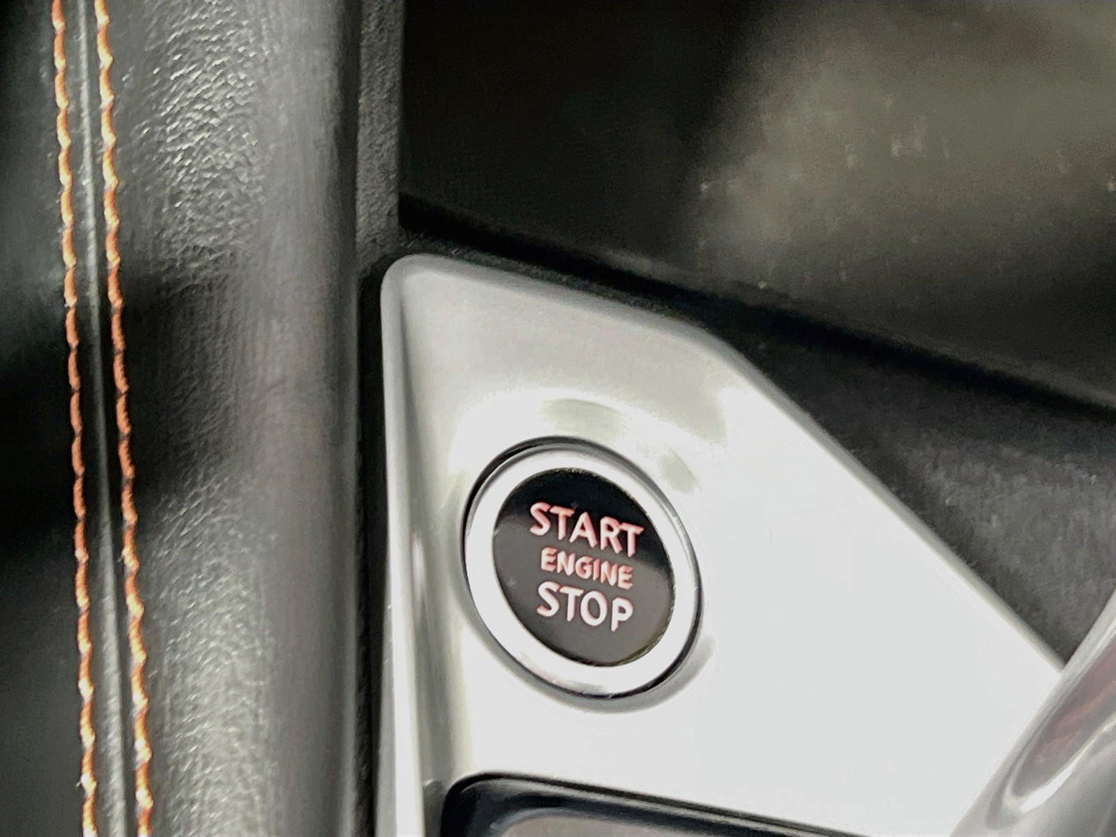 Used 2019 Blue Nissan 2.5 SR image 20