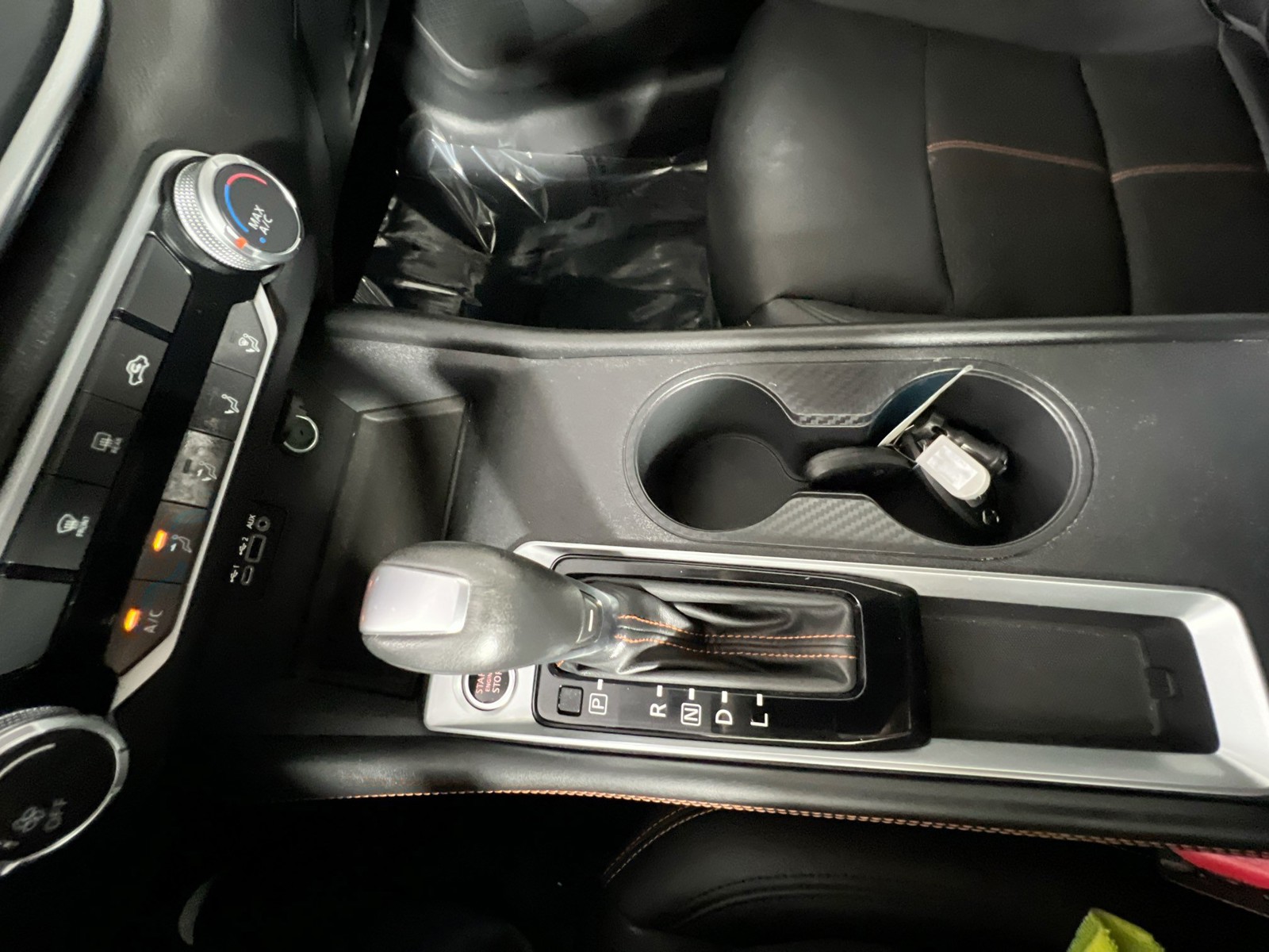 Used 2019 Blue Nissan 2.5 SR image 22