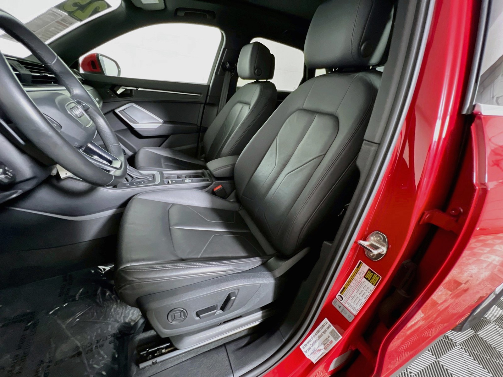Used 2025  Audi Premium image 12