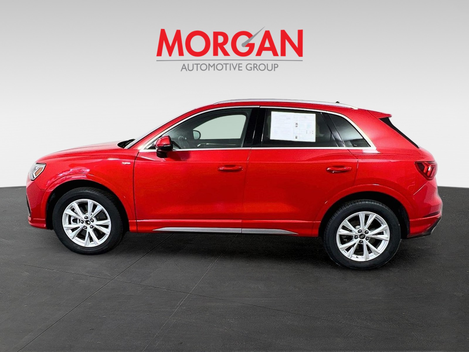 Used 2025  Audi Premium image 6