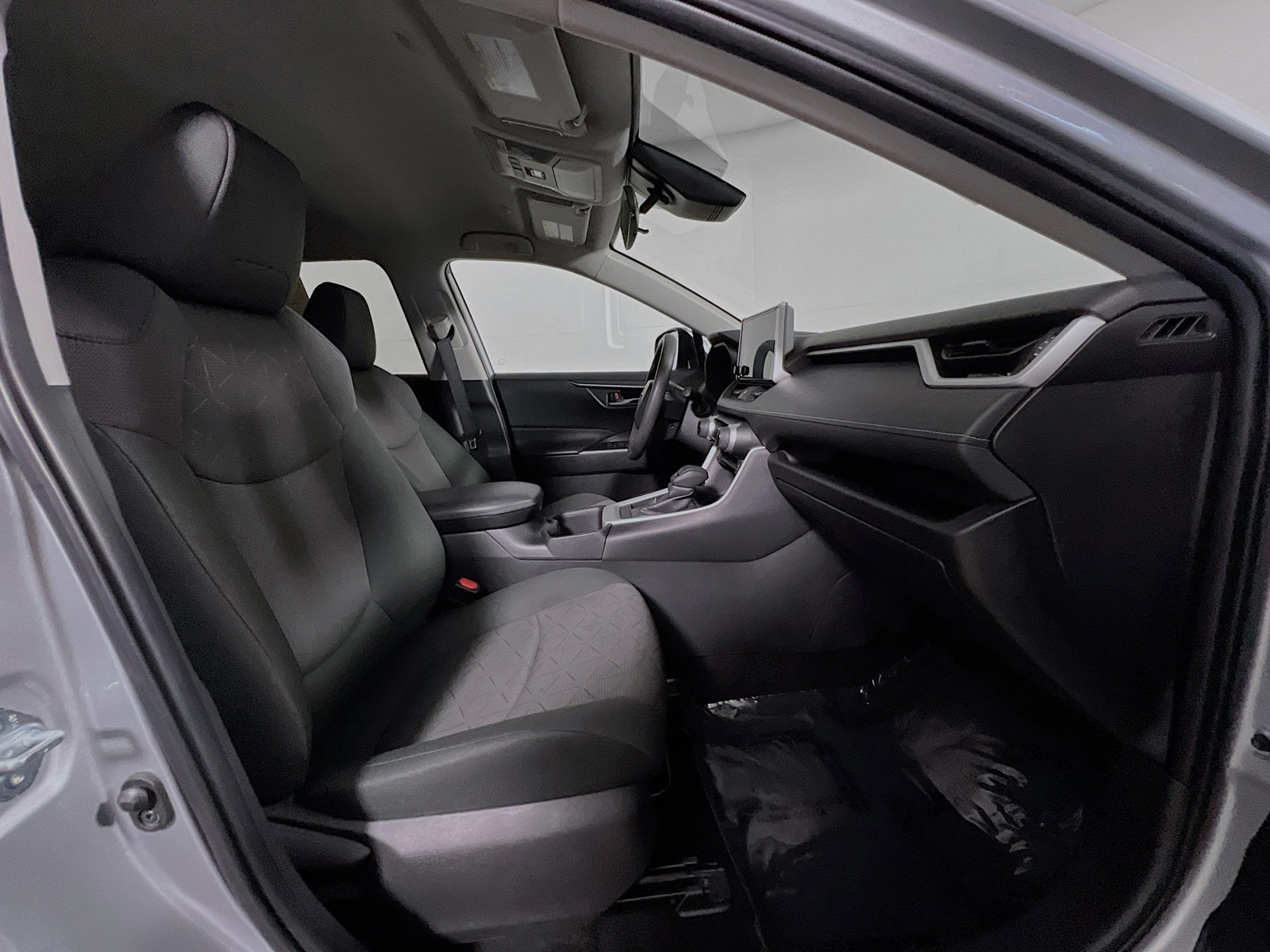 Used 2024 Silver Toyota XLE image 28