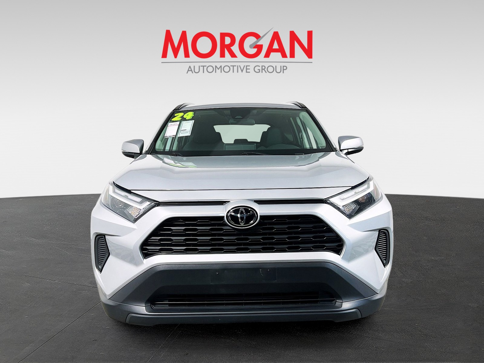 Used 2024 Silver Toyota XLE image 8