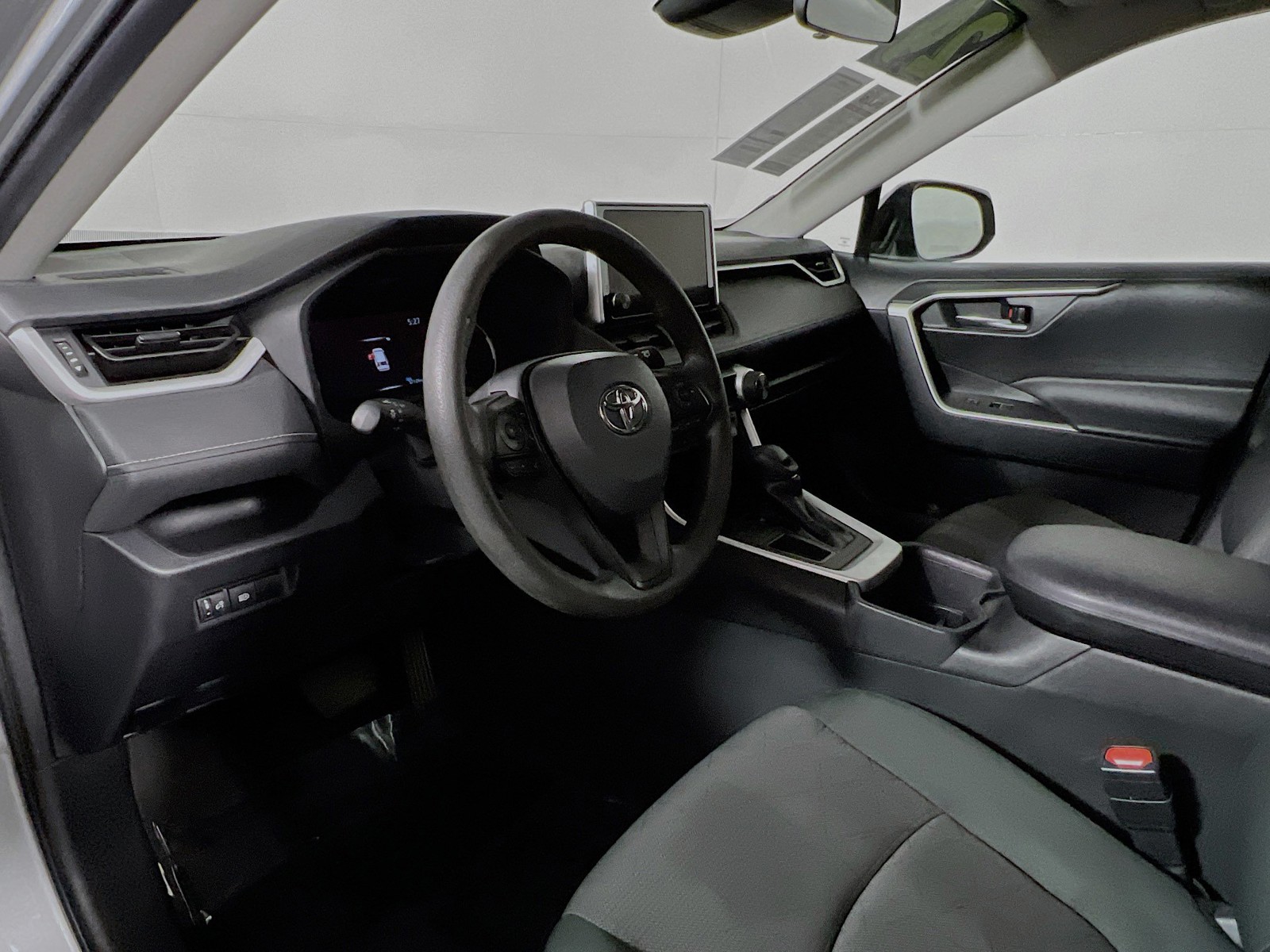 Used 2024 Silver Toyota XLE image 27