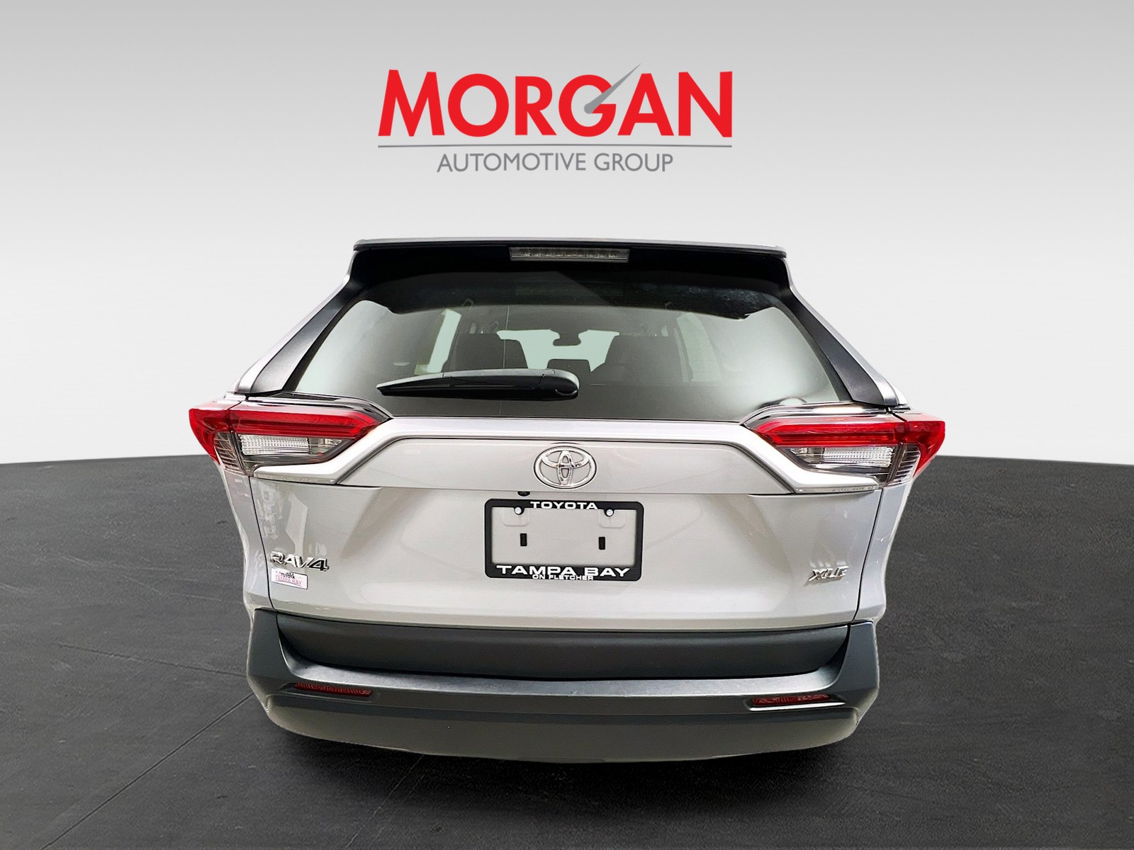 Used 2024 Silver Toyota XLE image 4