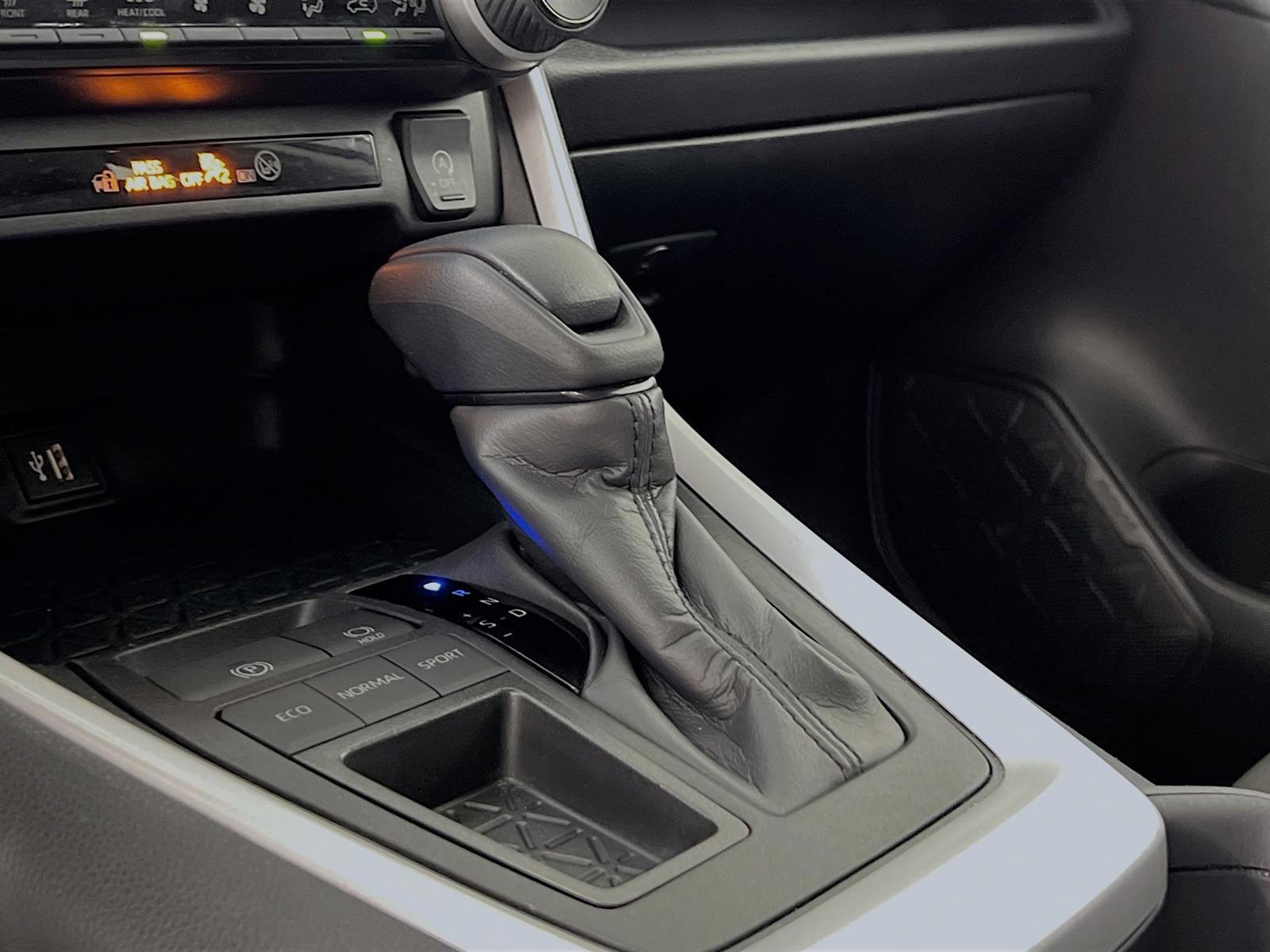 Used 2024 Silver Toyota XLE image 21