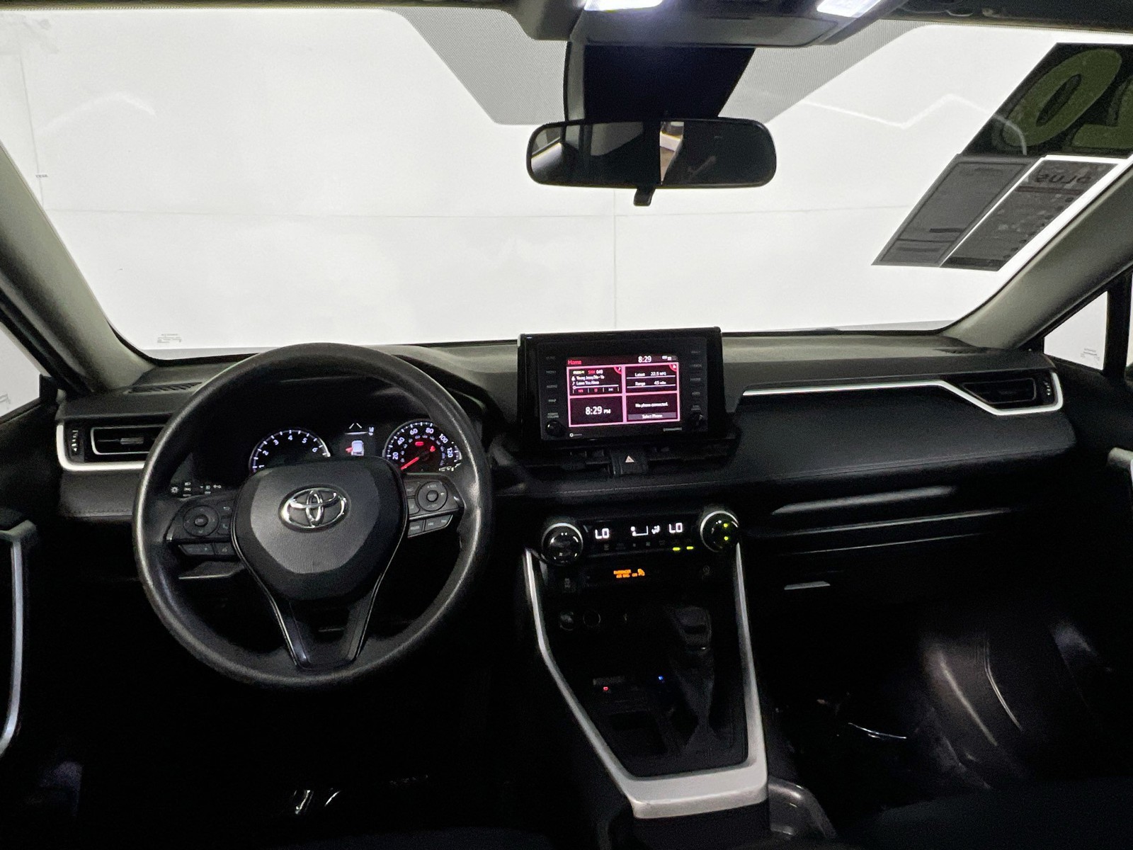 Certified Used 2020 Silver Toyota XLE image 27