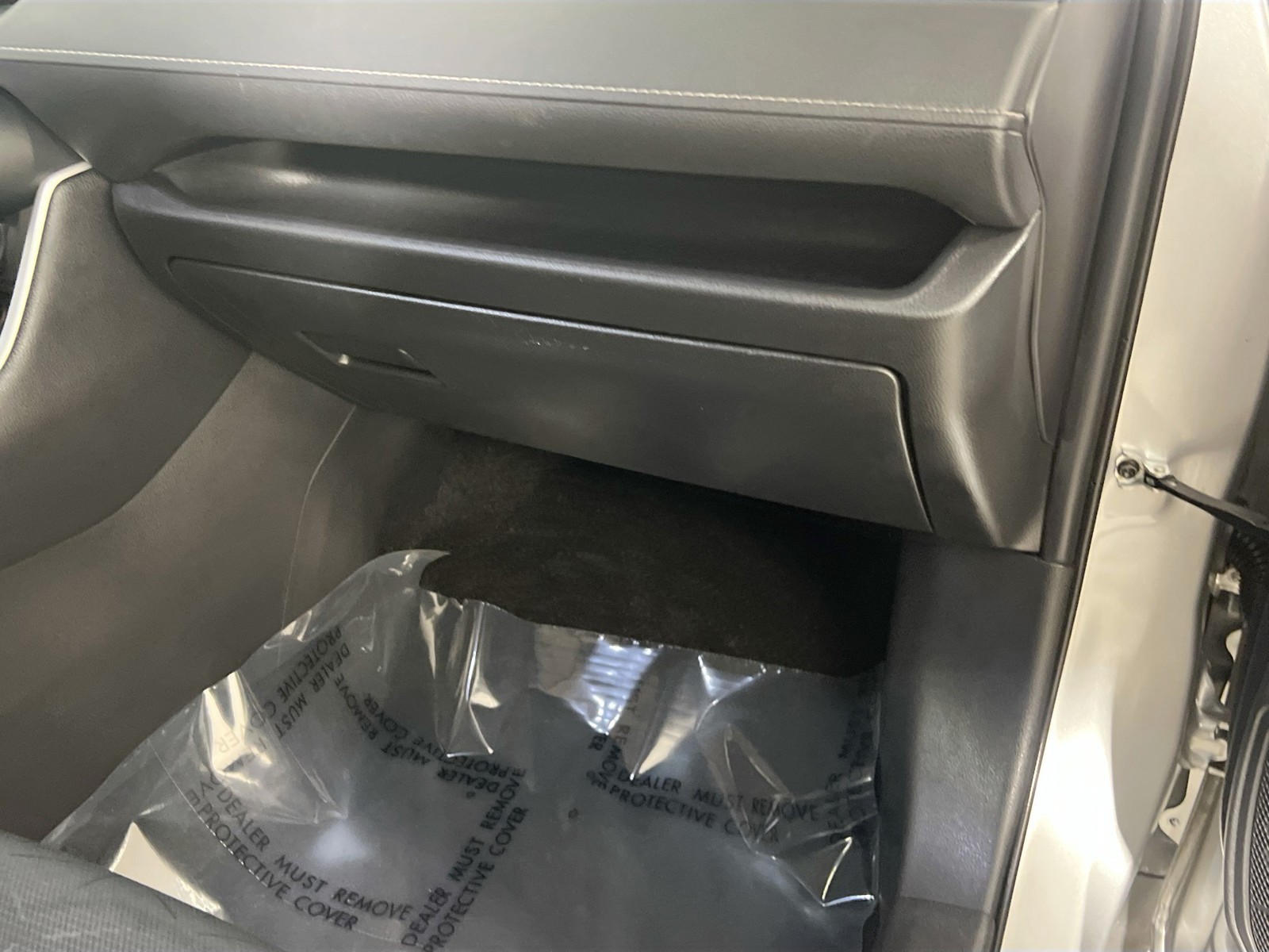Certified Used 2020 Silver Toyota XLE image 32