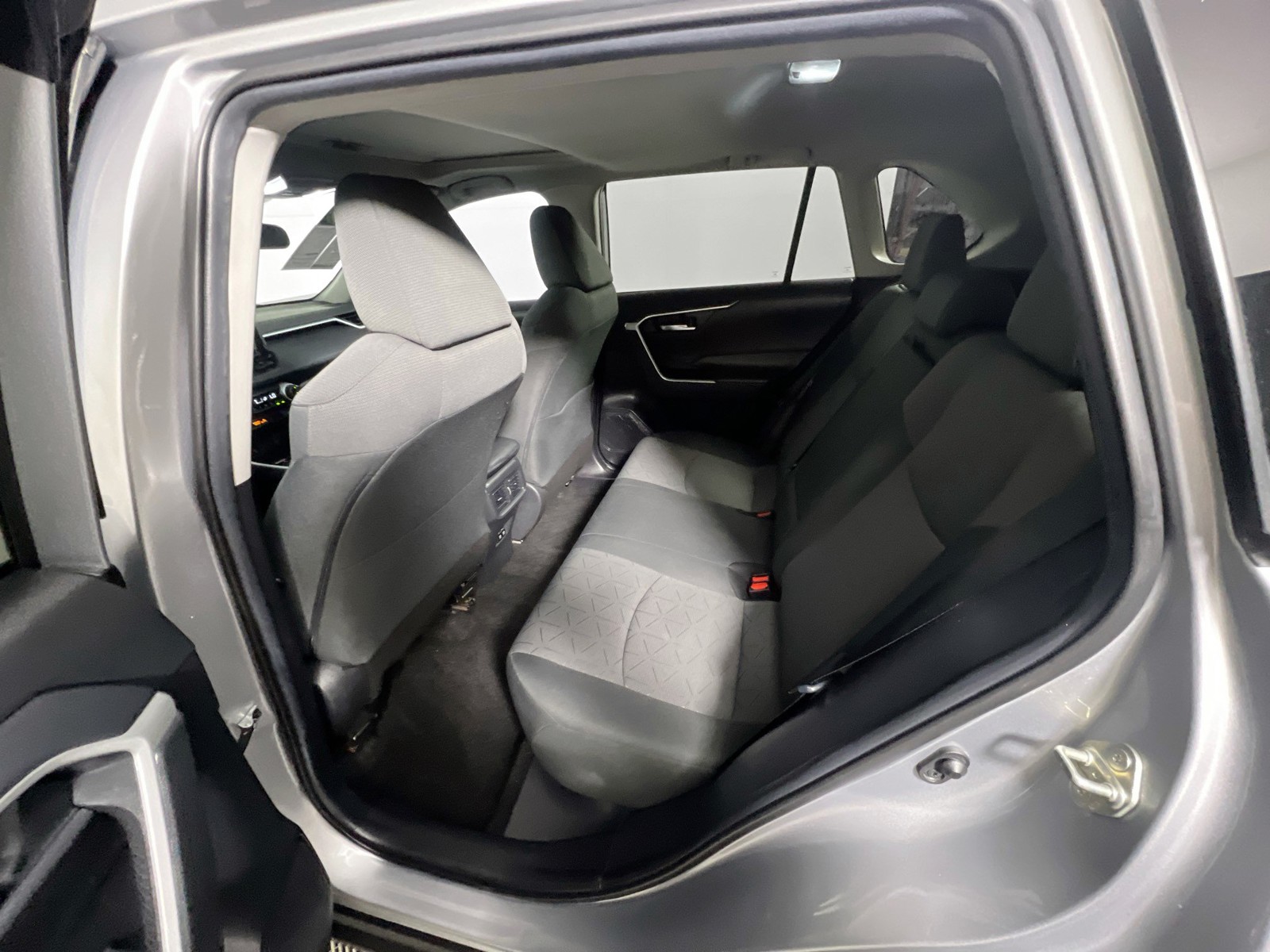 Certified Used 2020 Silver Toyota XLE image 26