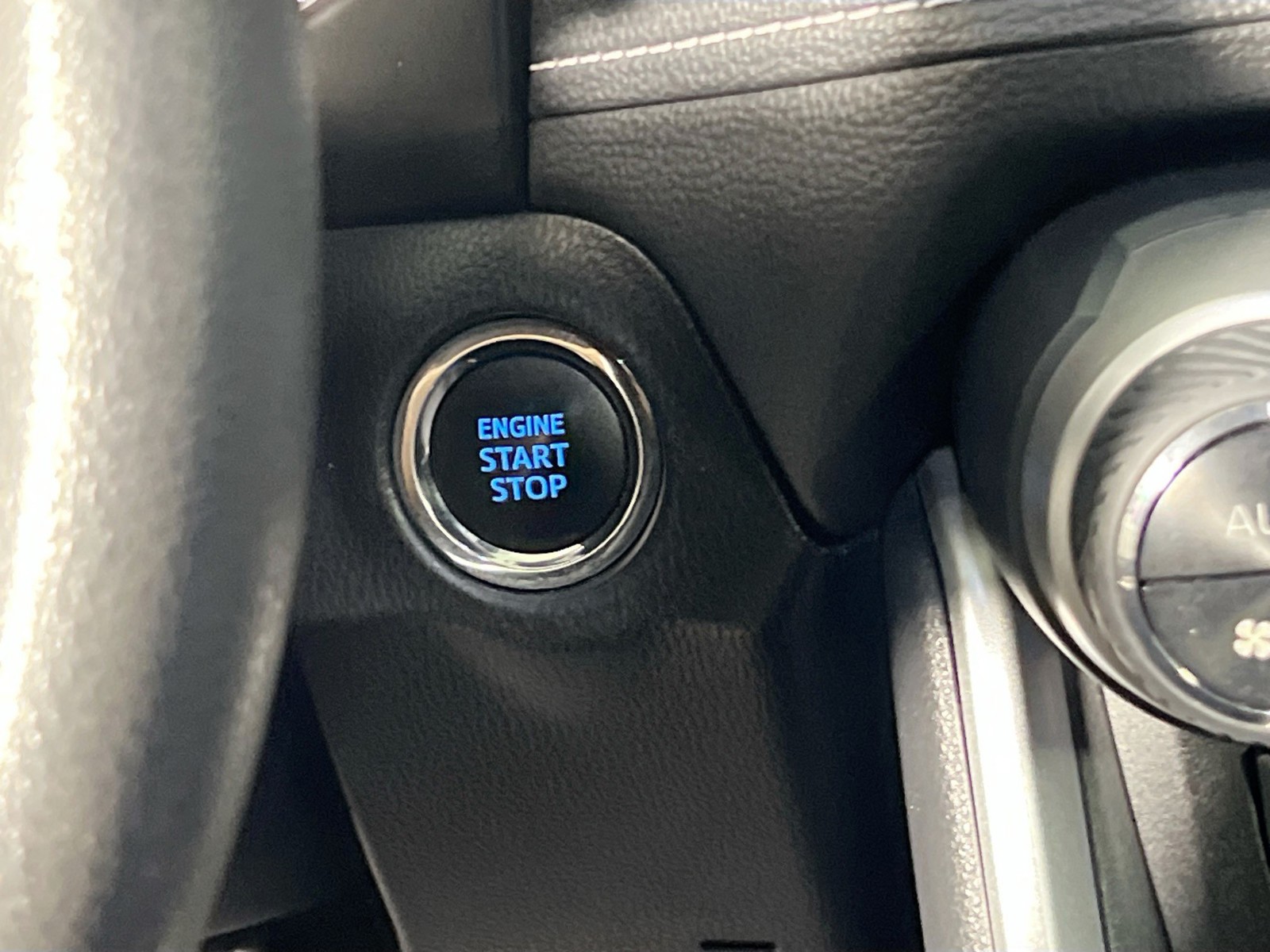 Certified Used 2020 Silver Toyota XLE image 20
