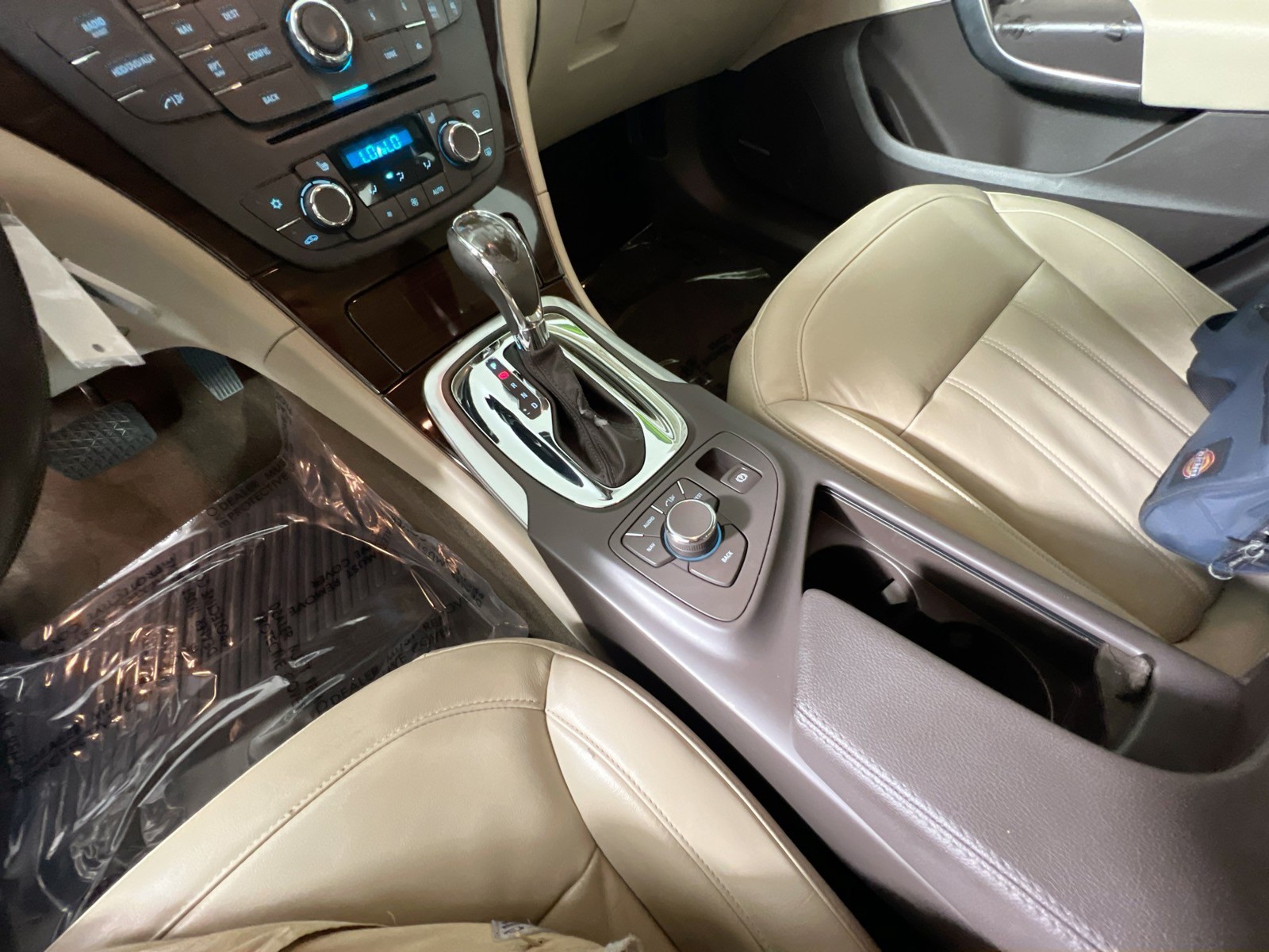 Used 2011 Gold Buick CXL image 22