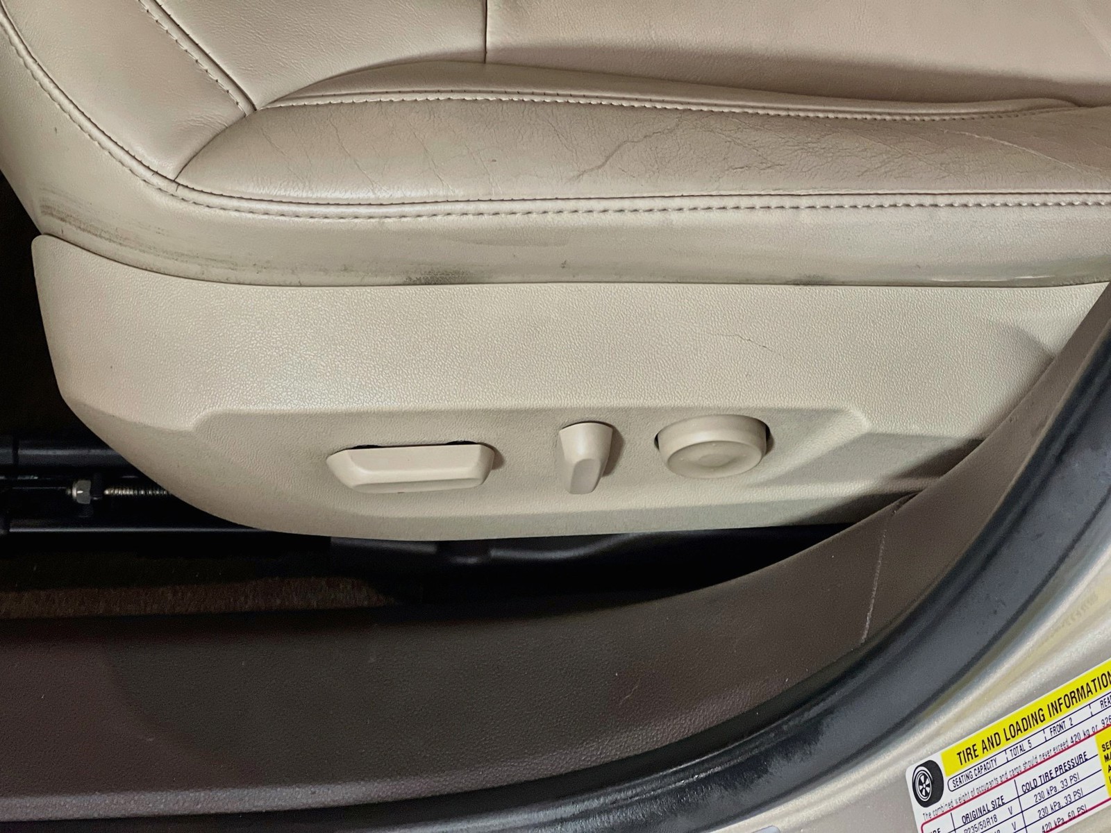Used 2011 Gold Buick CXL image 13
