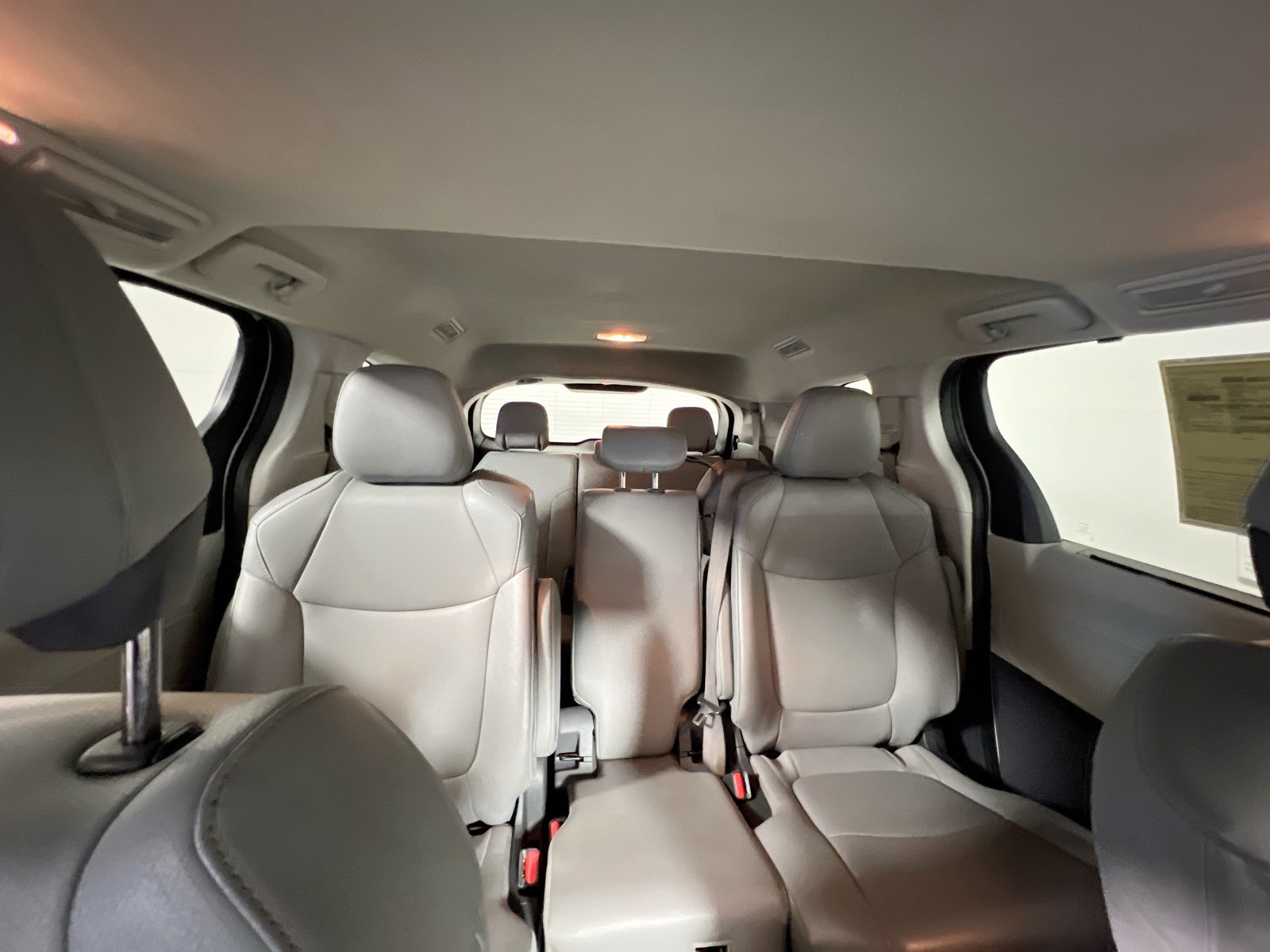 Used 2022 Beige Toyota XLE image 30