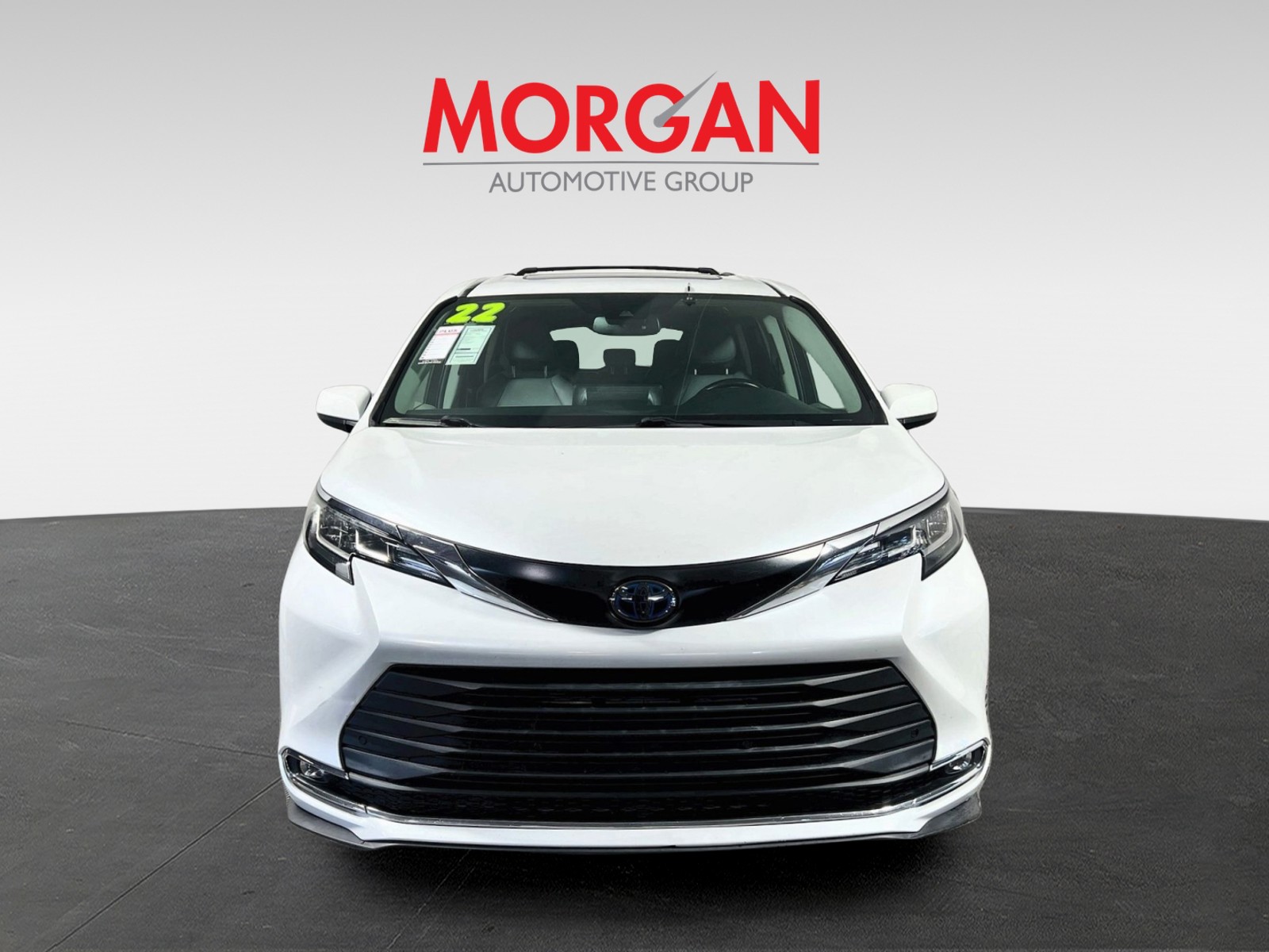 Used 2022 Beige Toyota XLE image 8