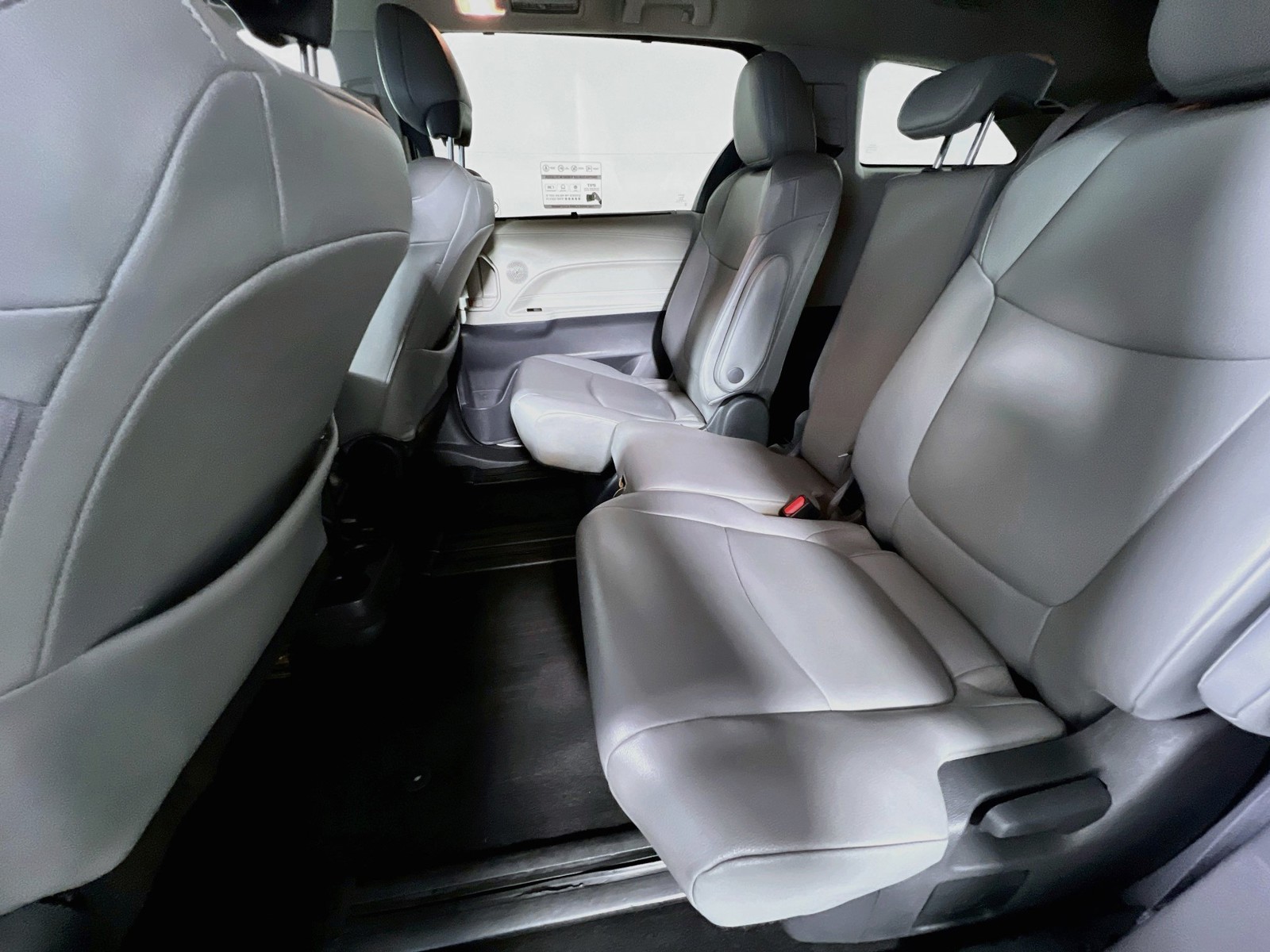 Used 2022 Beige Toyota XLE image 26
