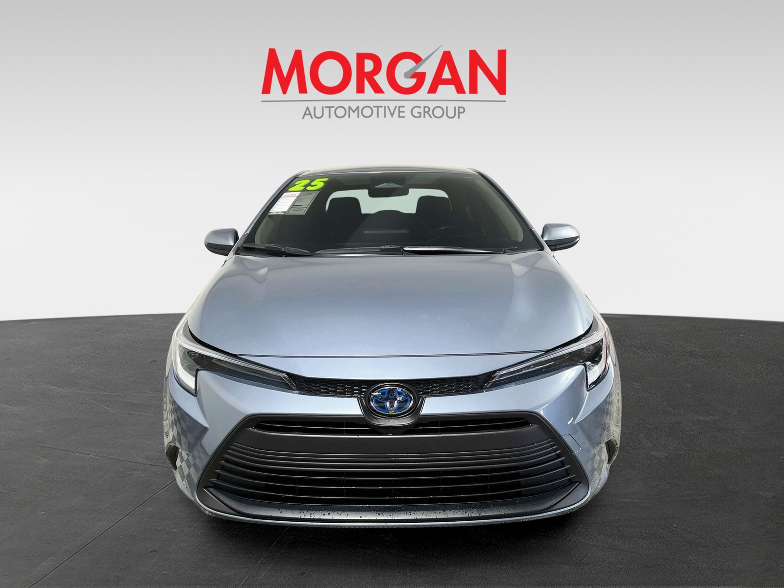 Used 2025  Toyota LE image 6