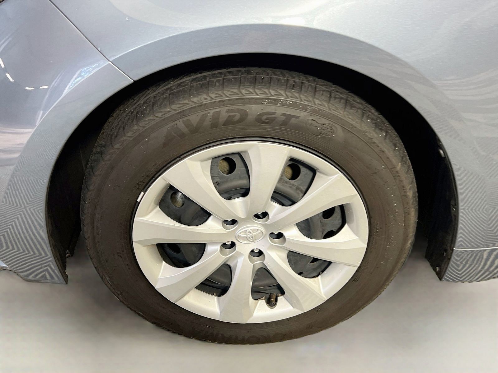 Used 2025  Toyota LE image 9