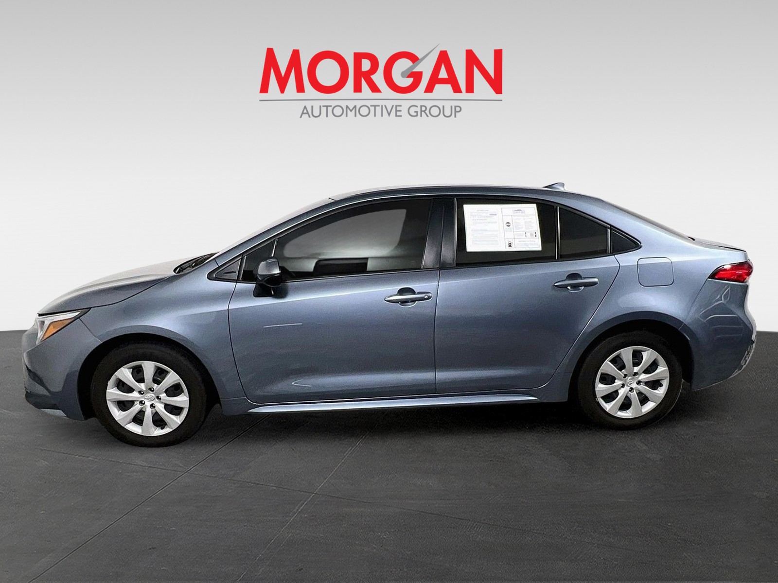 Used 2025  Toyota LE image 4