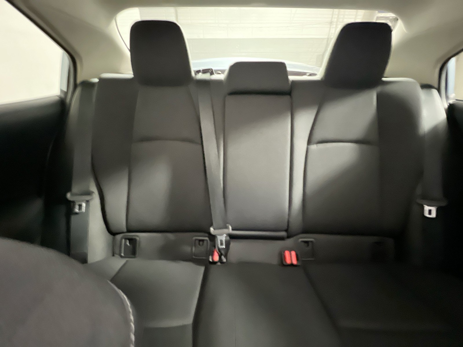 Used 2025  Toyota LE image 27