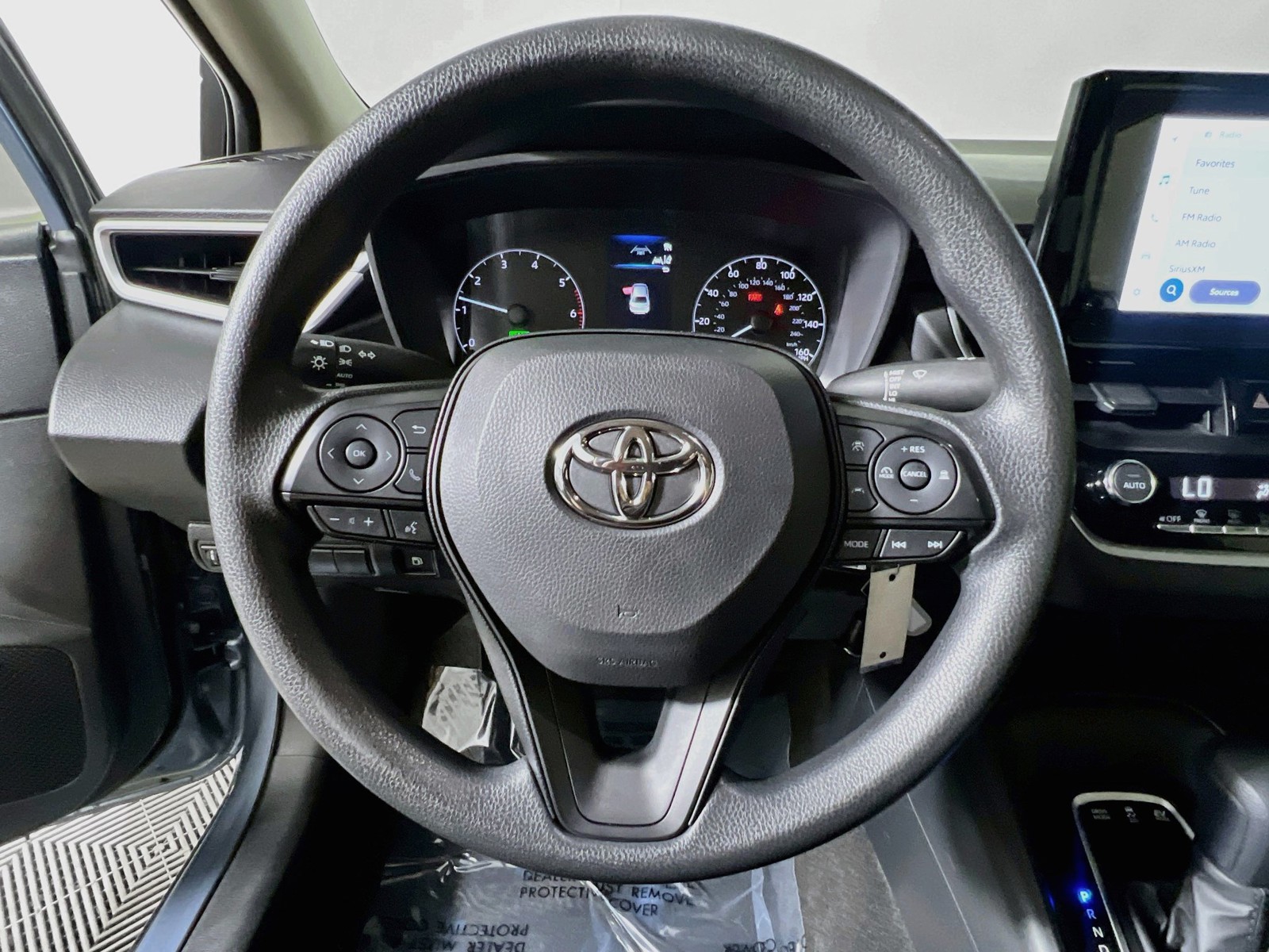 Used 2025  Toyota LE image 13
