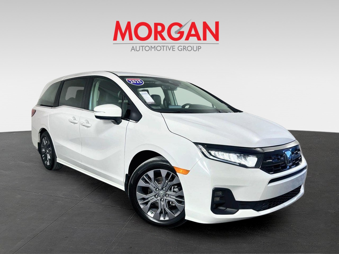 Used 2025  Honda Touring image 2