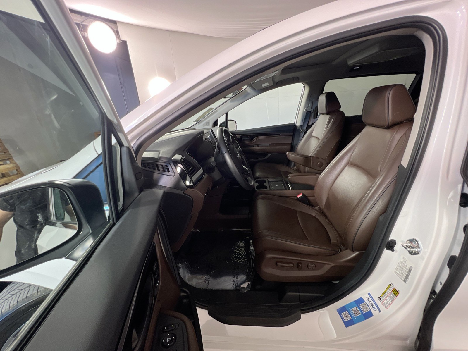 Used 2025  Honda Touring image 14